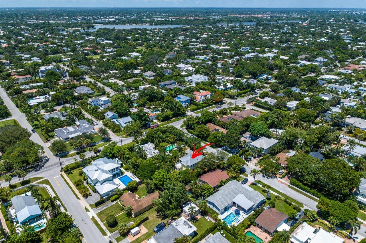 10 NE 7th Street