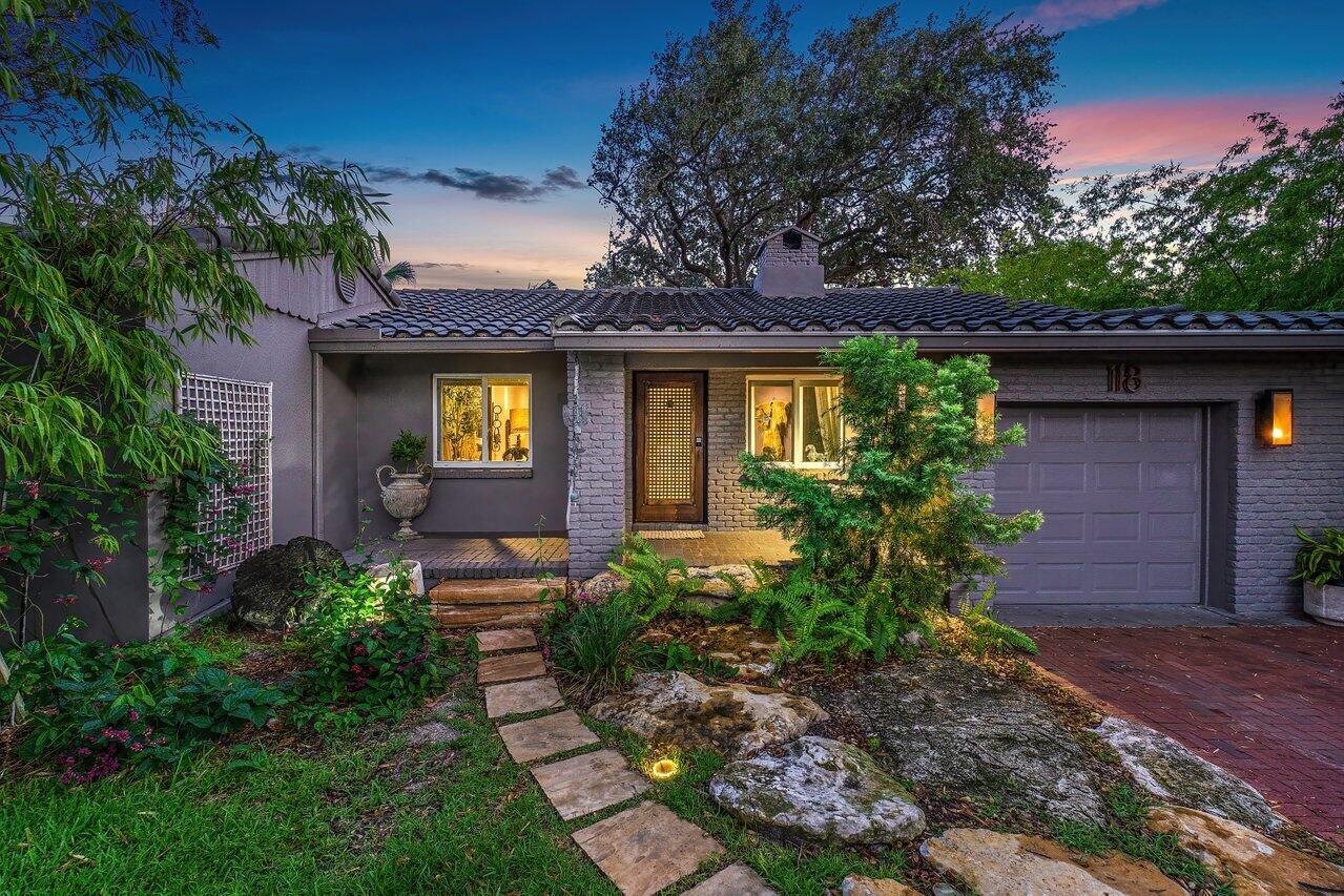 118 NE 11th Street