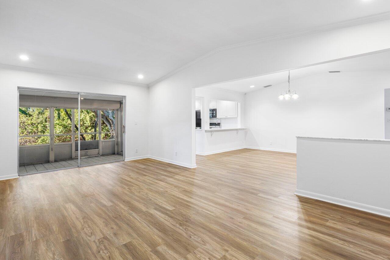 5424 Viburnum Circle