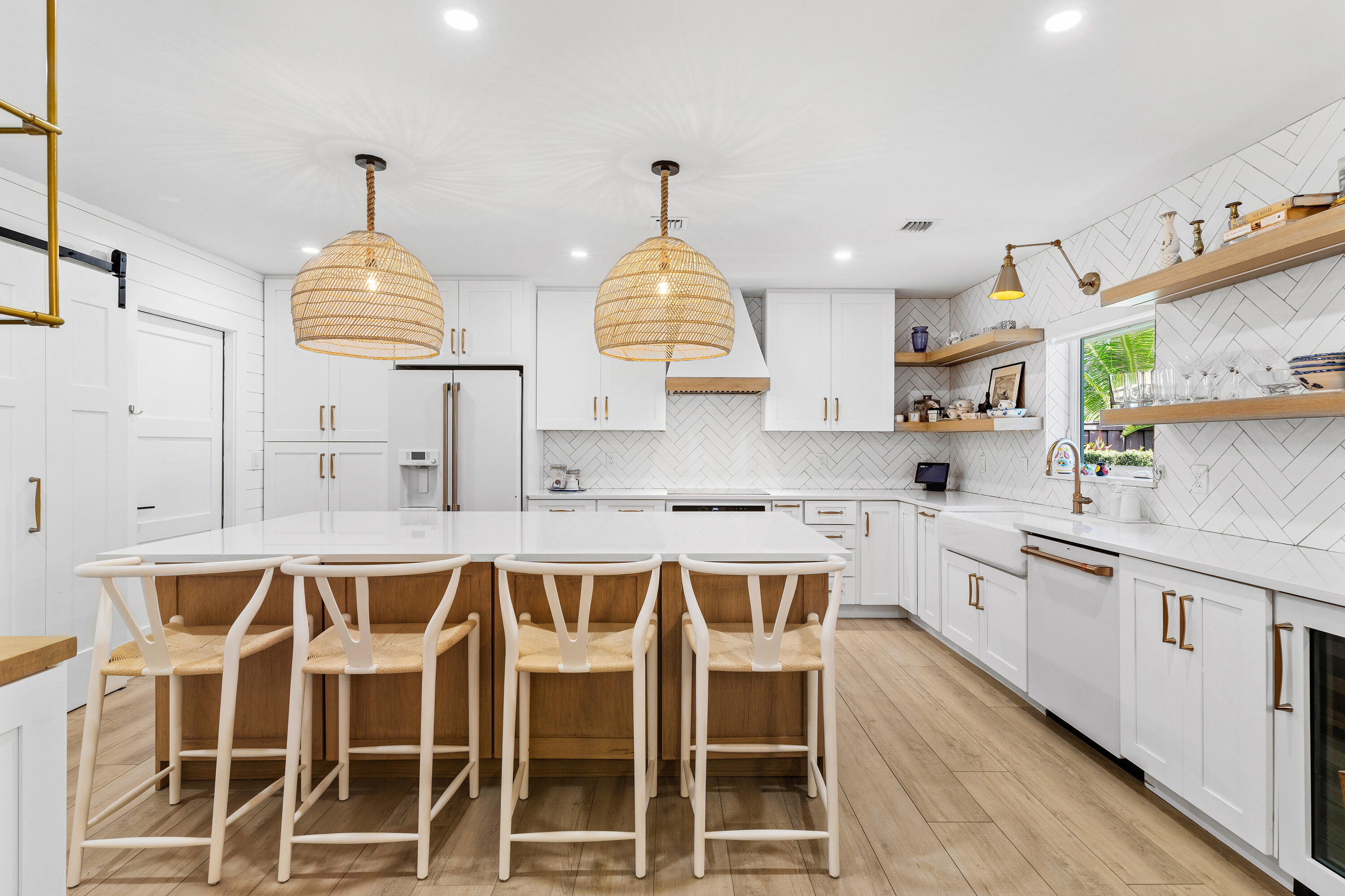 801 NW 4th Avenue