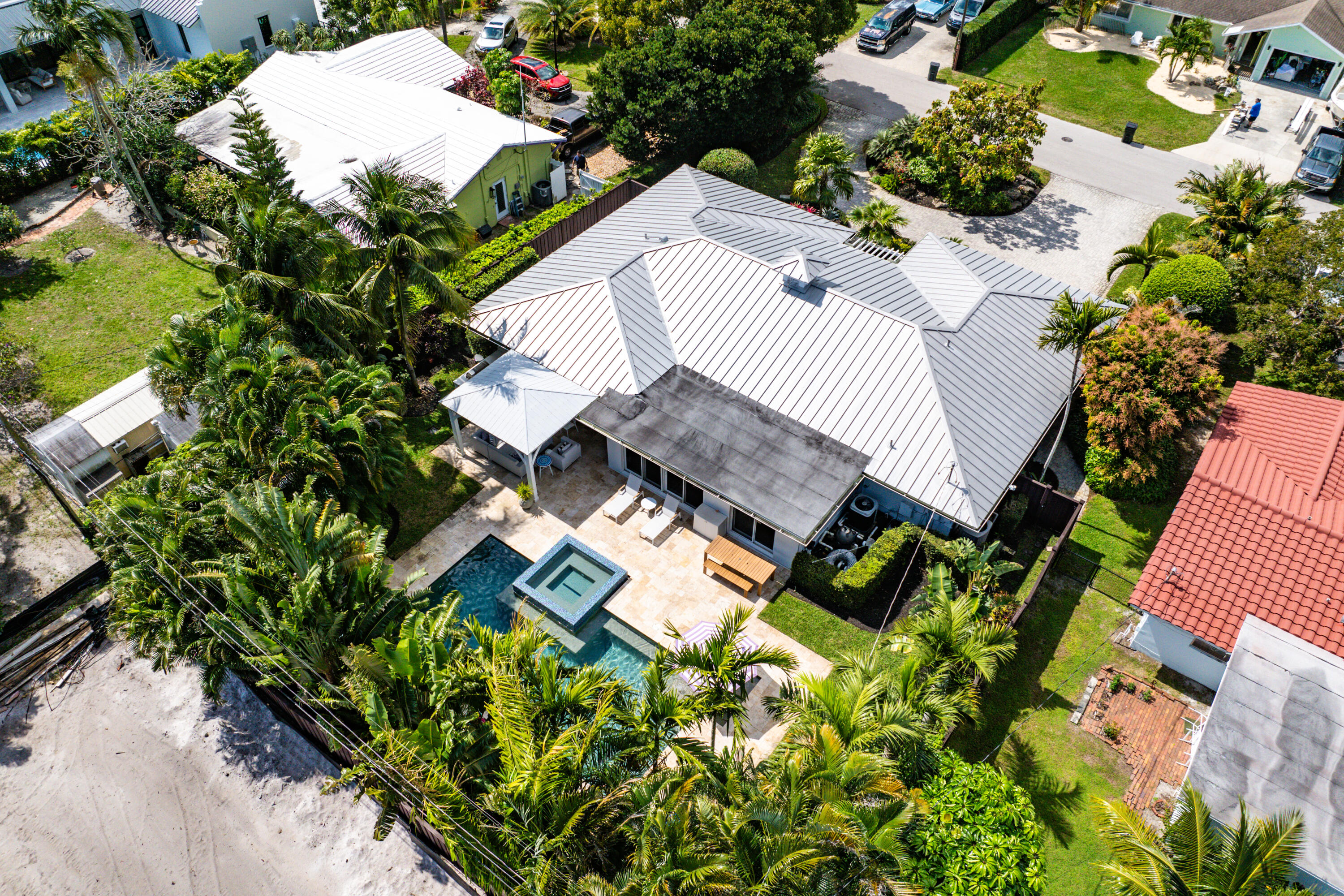 801 NW 4th Avenue