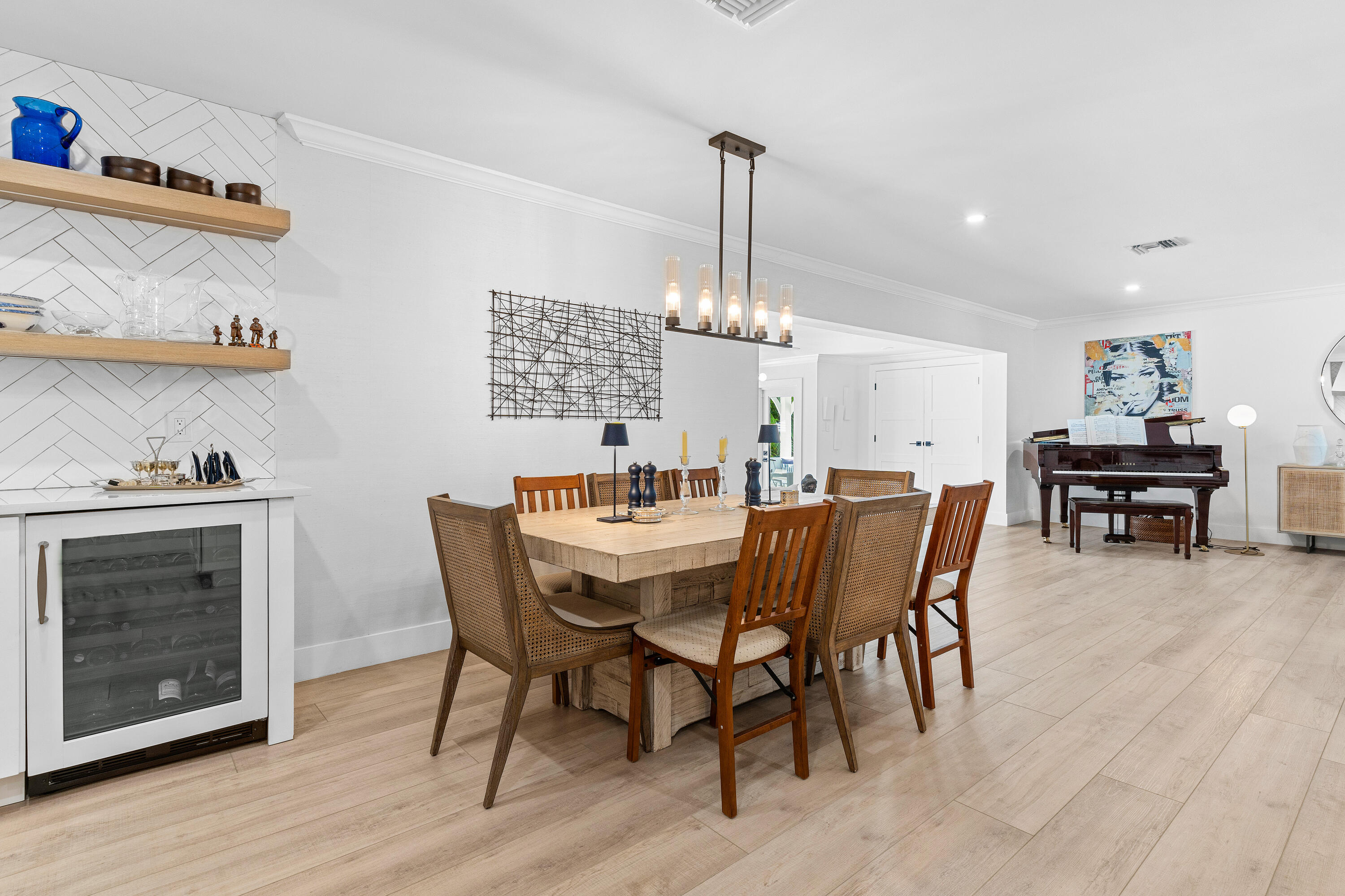 801 NW 4th Avenue