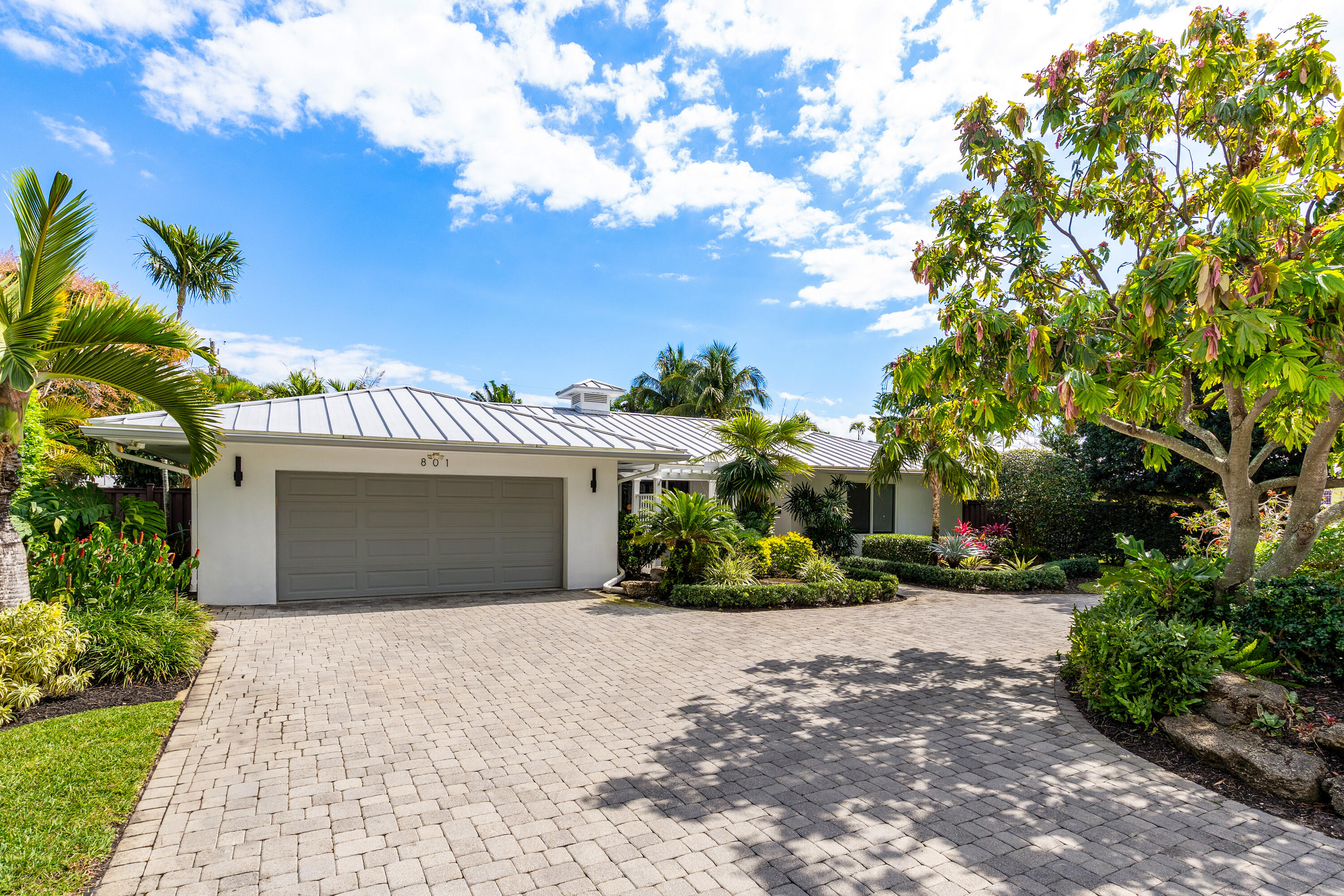 801 NW 4th Avenue
