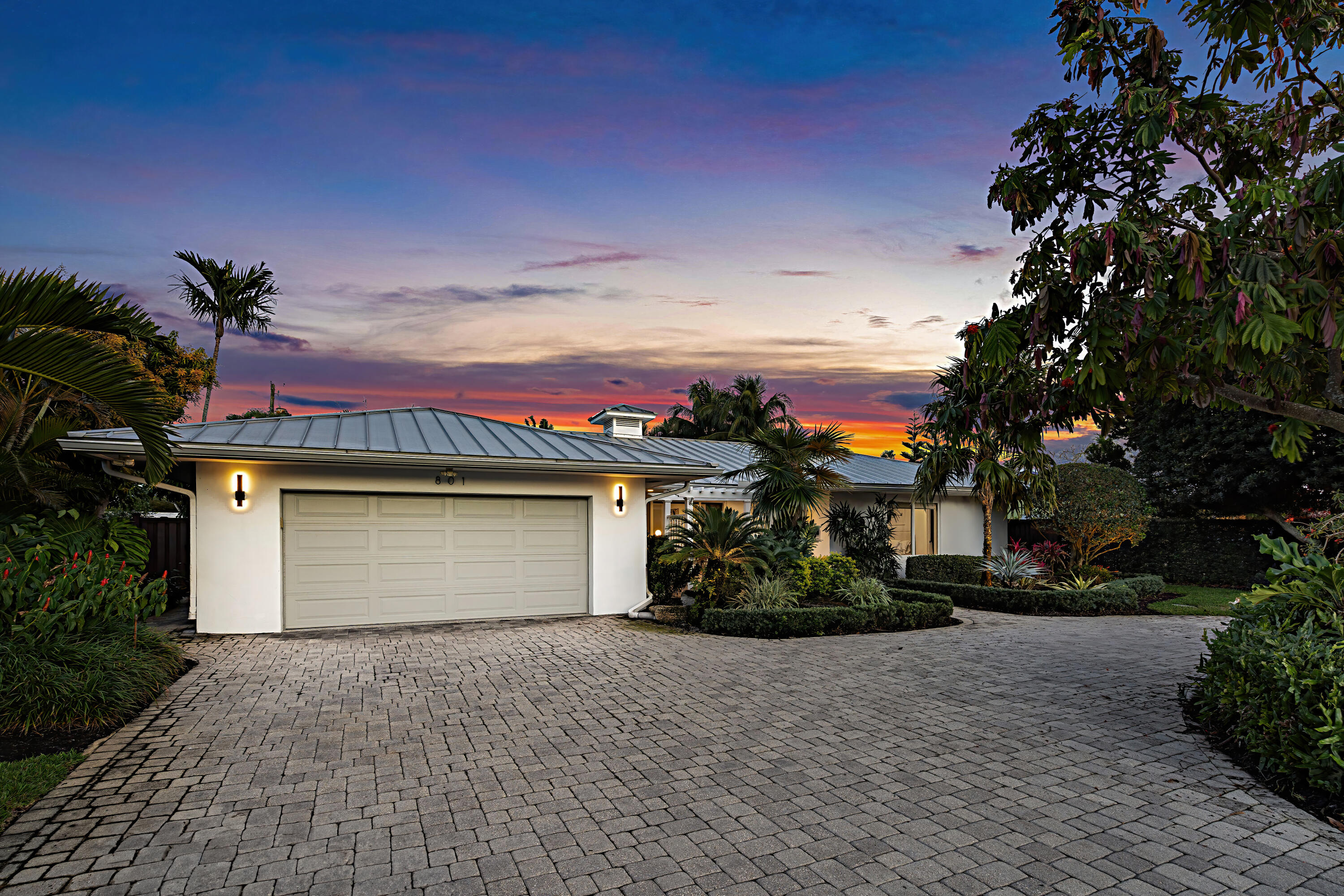 801 NW 4th Avenue