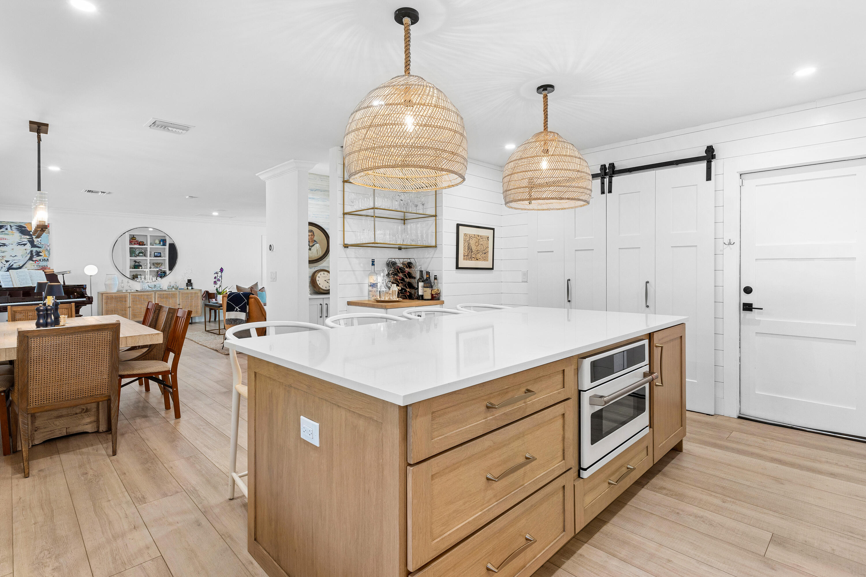 801 NW 4th Avenue