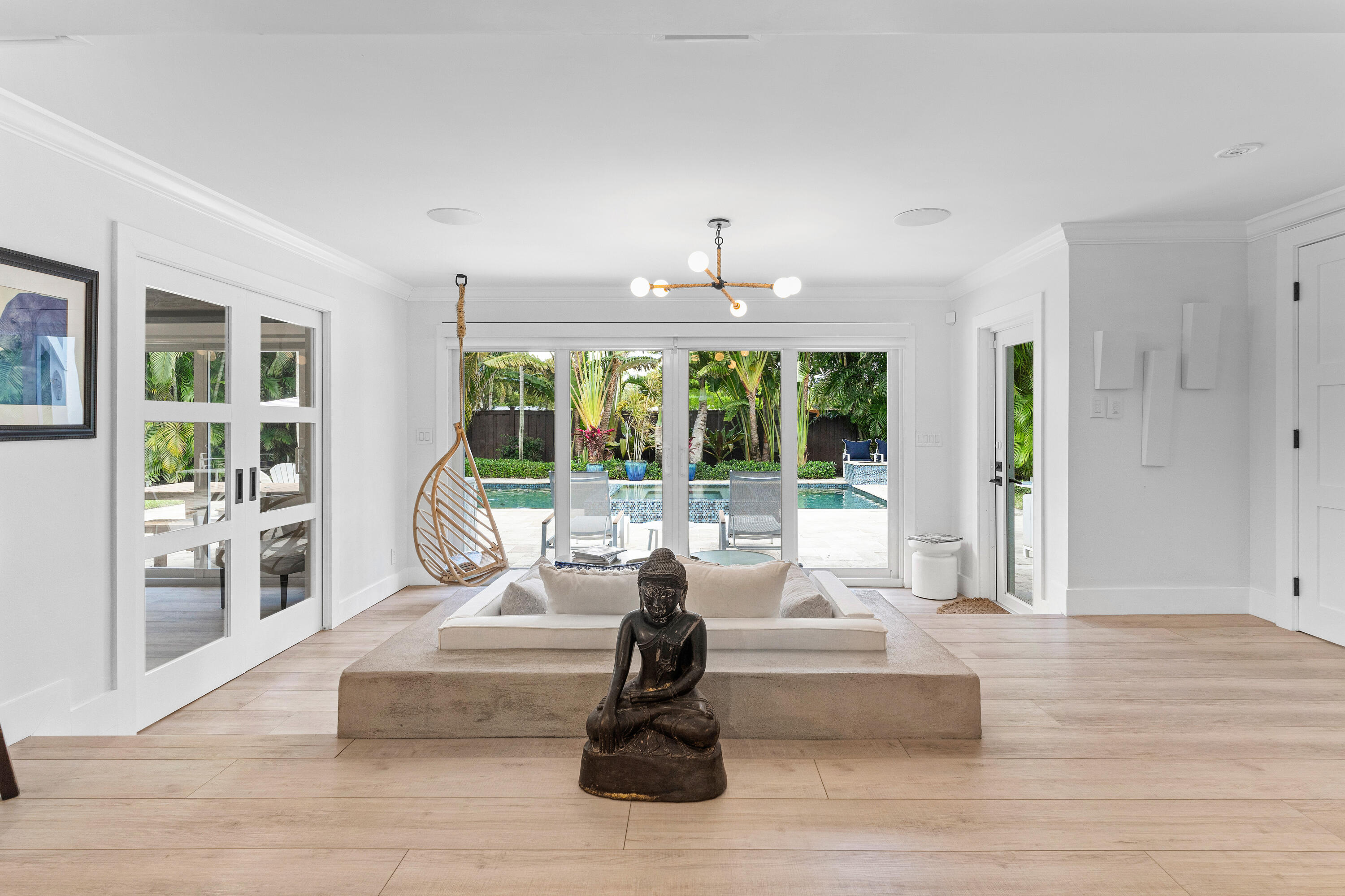 801 NW 4th Avenue