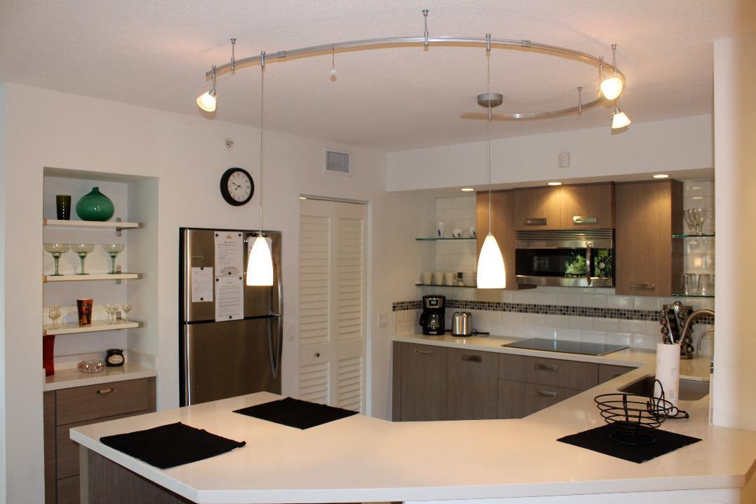 808 Villa Circle 808