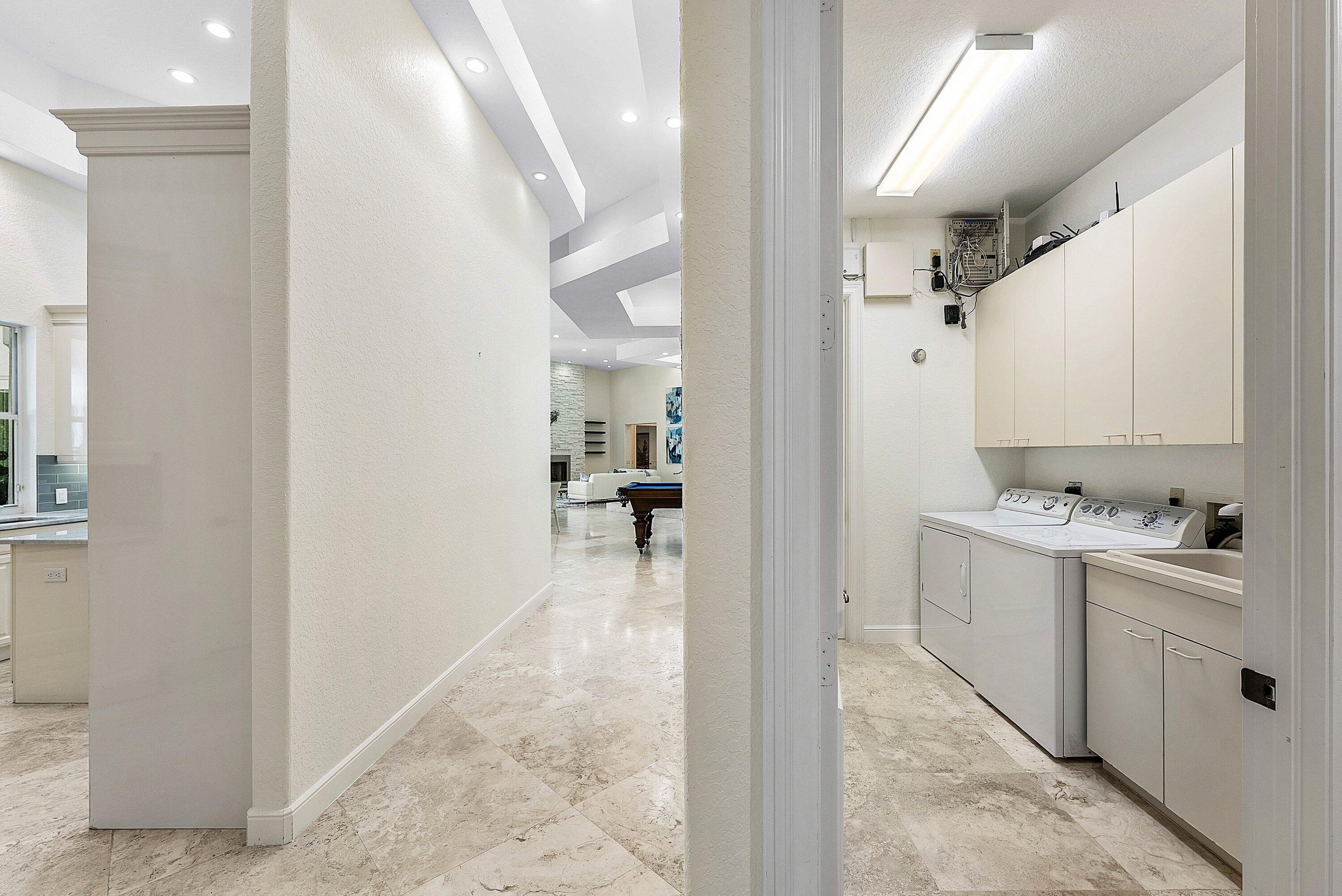 225 Oakview Drive