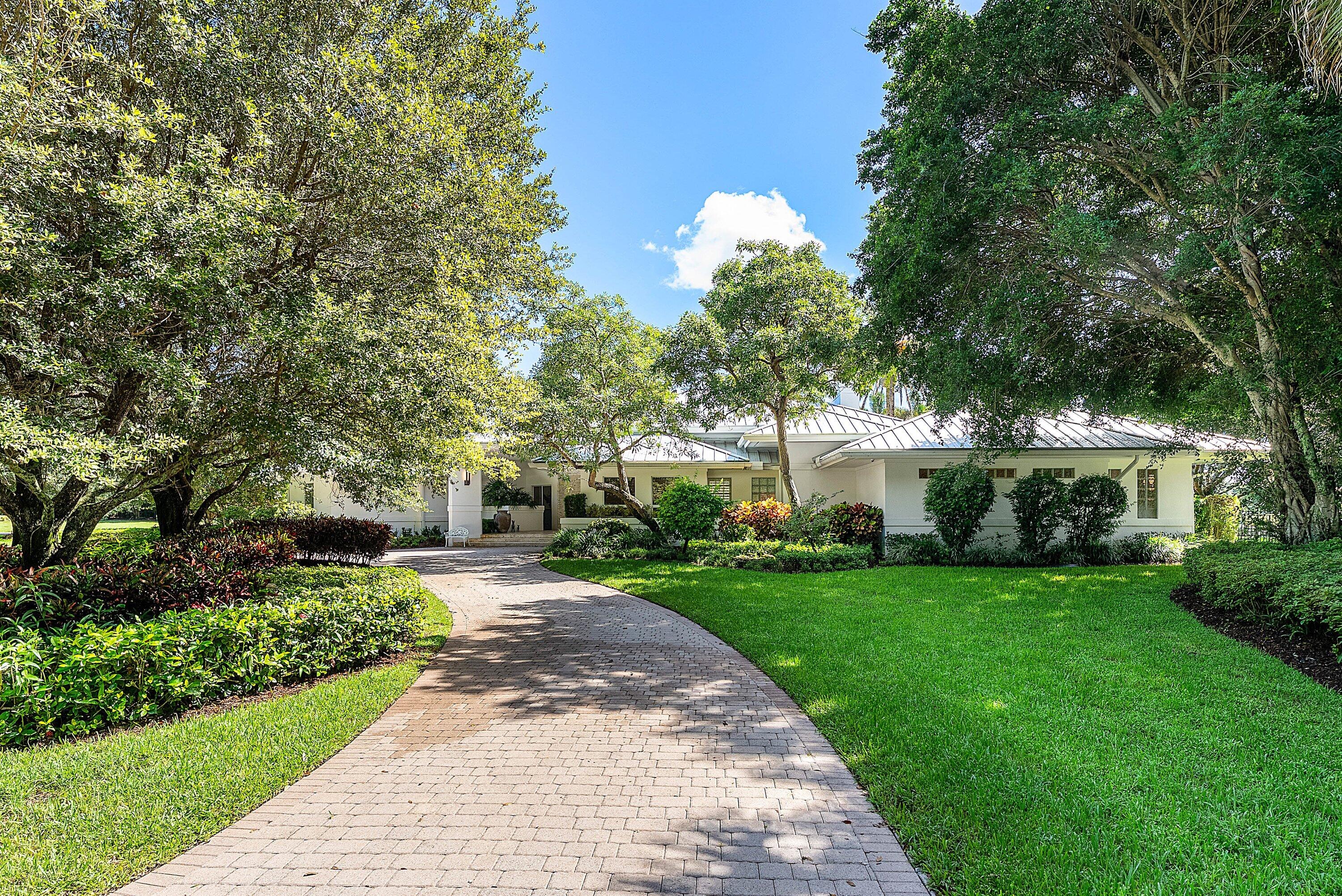 225 Oakview Drive