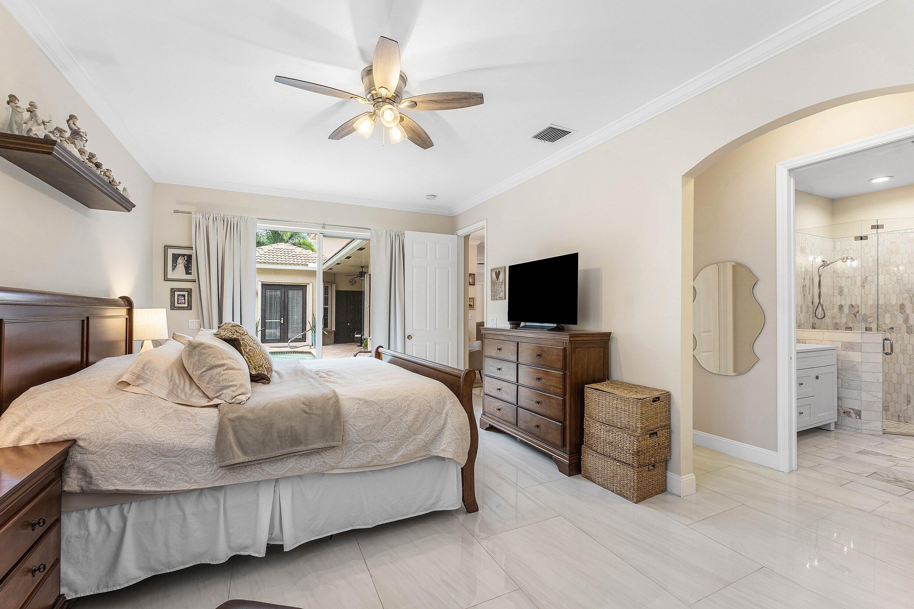 5827 Via De La Plata Circle