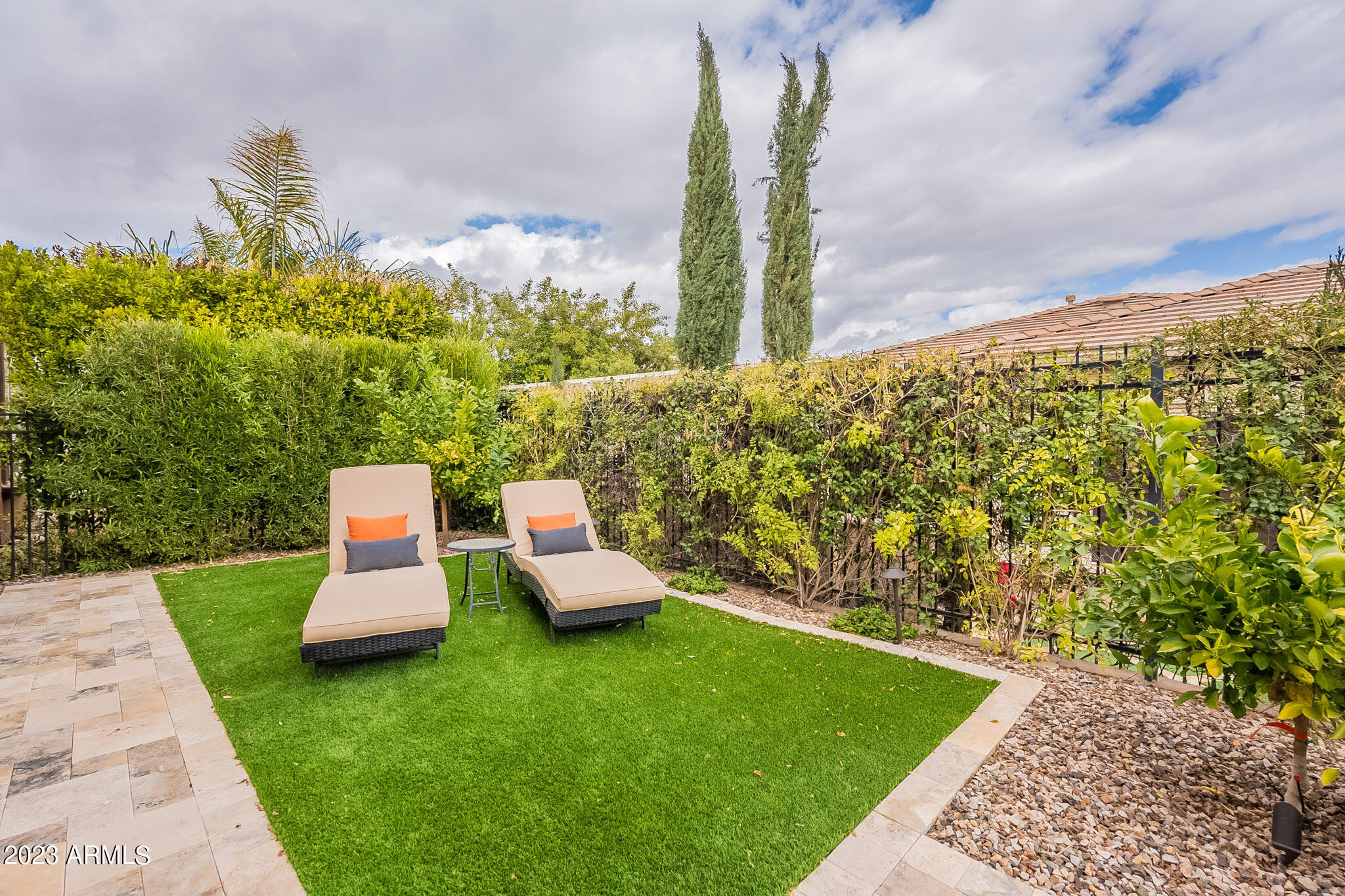 1558 E SWEET CITRUS Drive