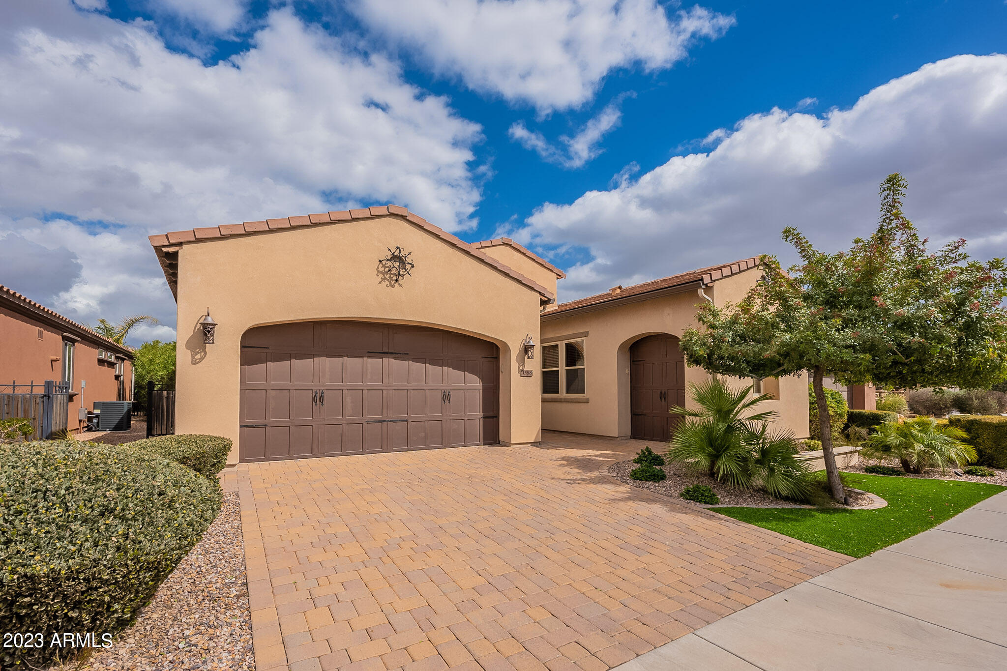 1558 E SWEET CITRUS Drive