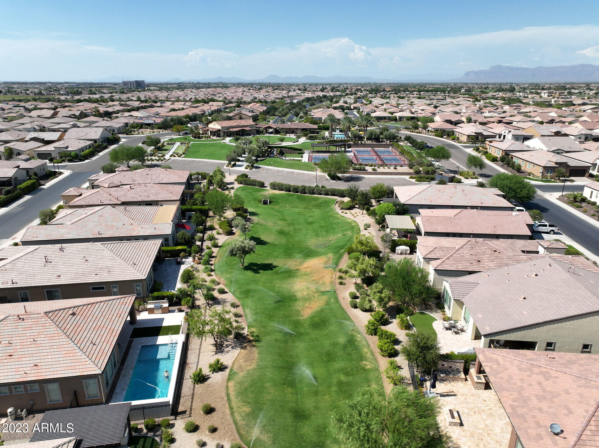 428 E VETERANS Way