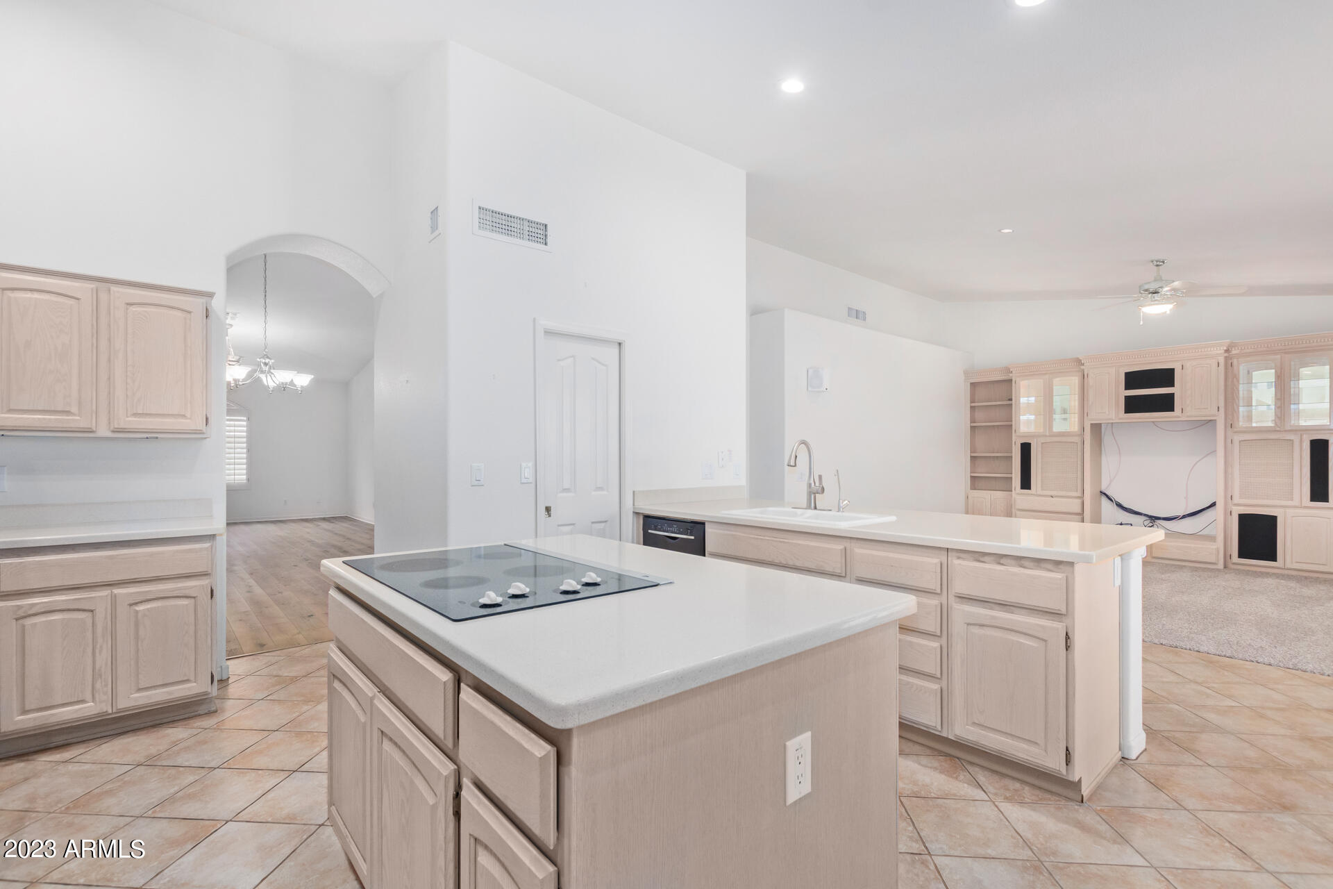 10014 E ARROWVALE Drive