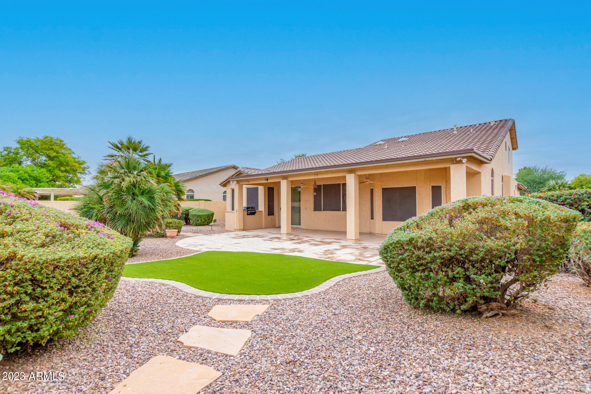 10014 E ARROWVALE Drive