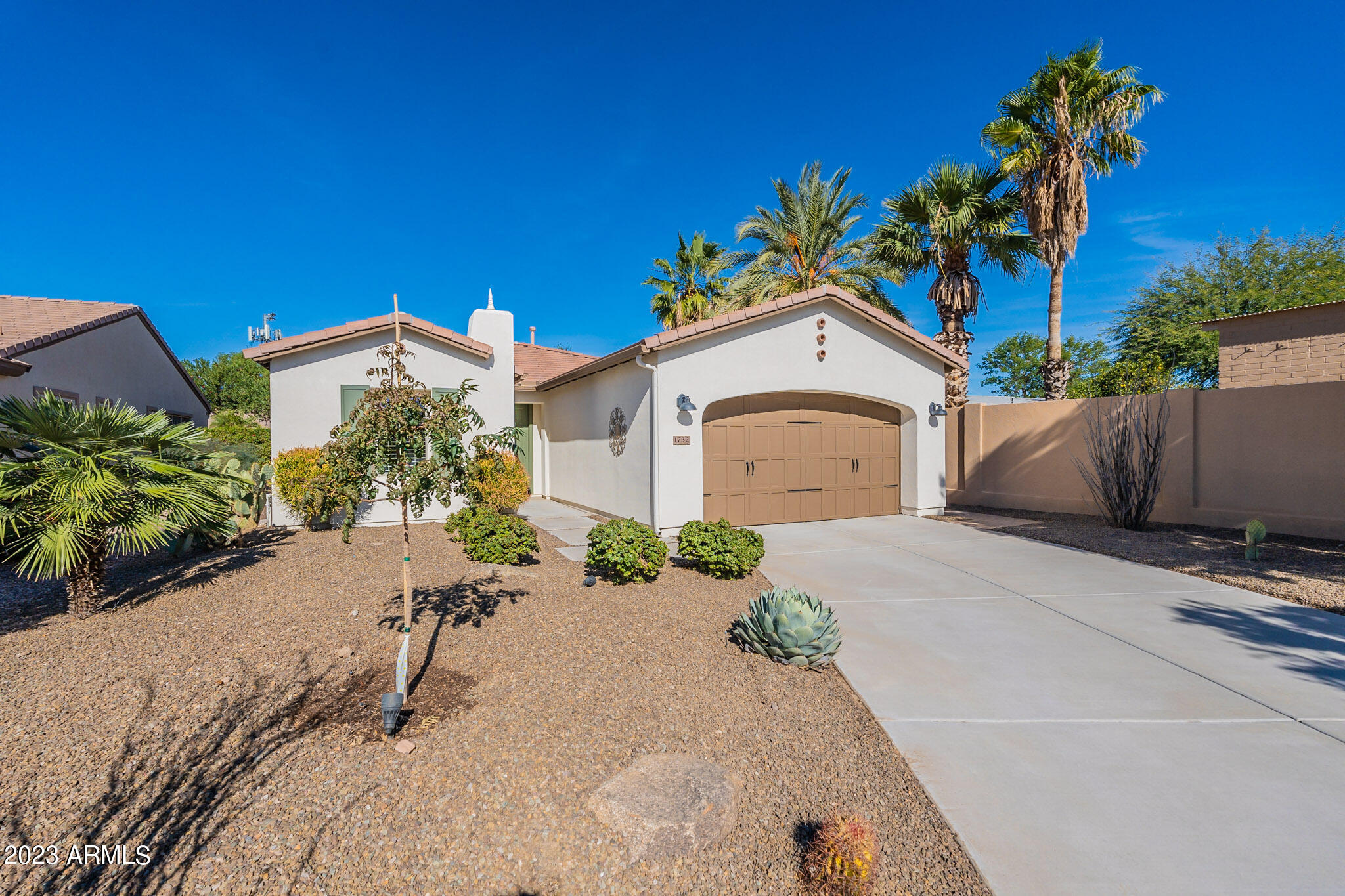 1732 E VESPER Trail
