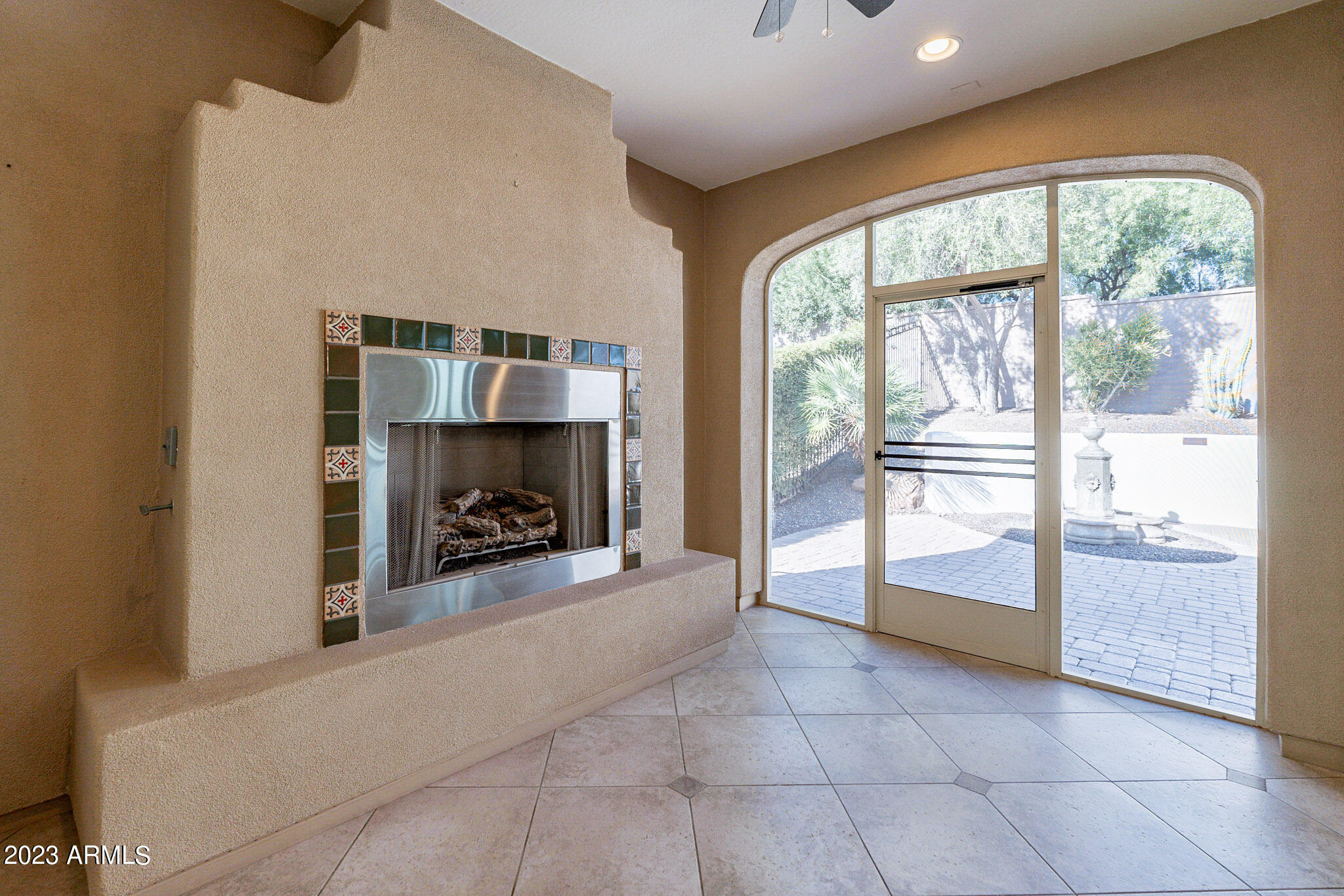 1732 E VESPER Trail