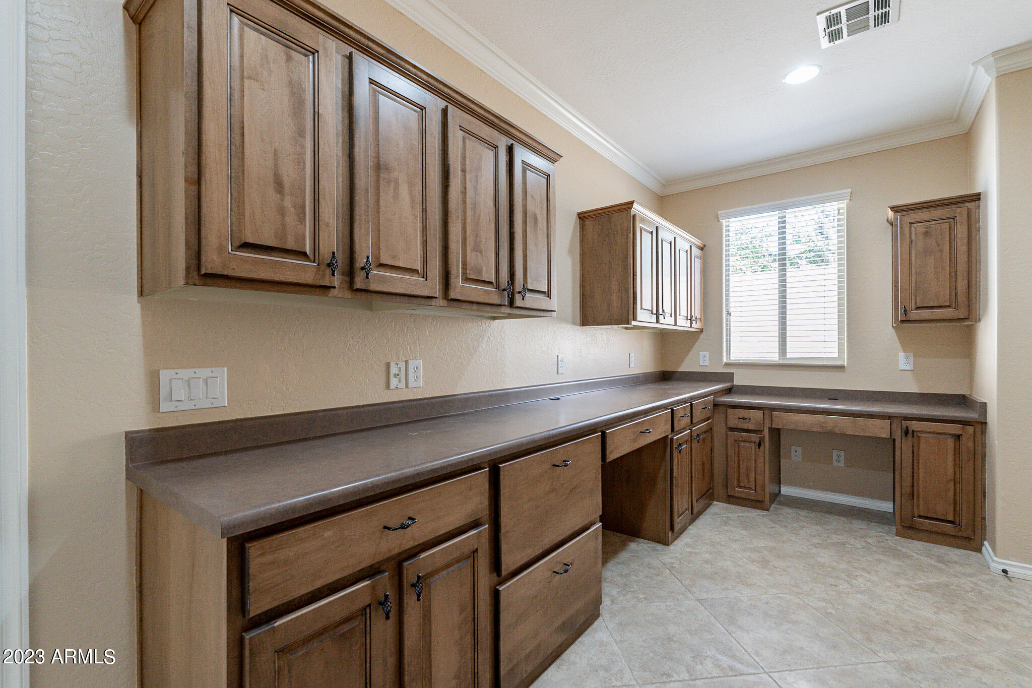 1732 E VESPER Trail