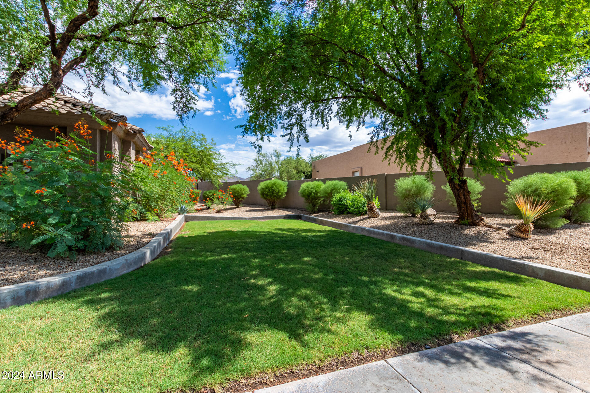 11680 E Sahuaro Drive, 1048