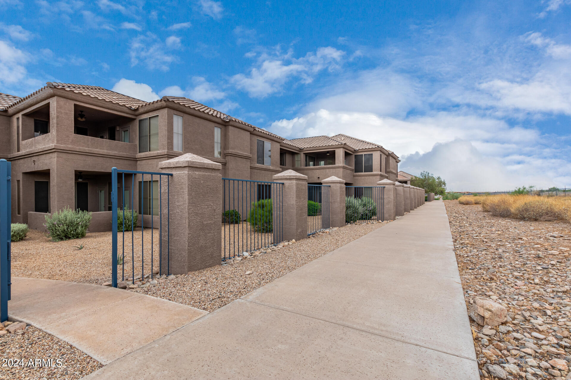 11680 E Sahuaro Drive, 1048