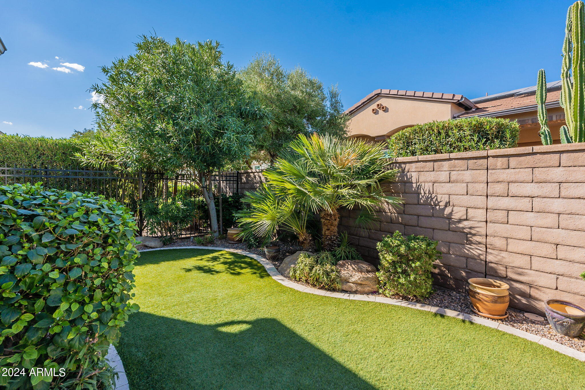 1764 E ALEGRIA Road