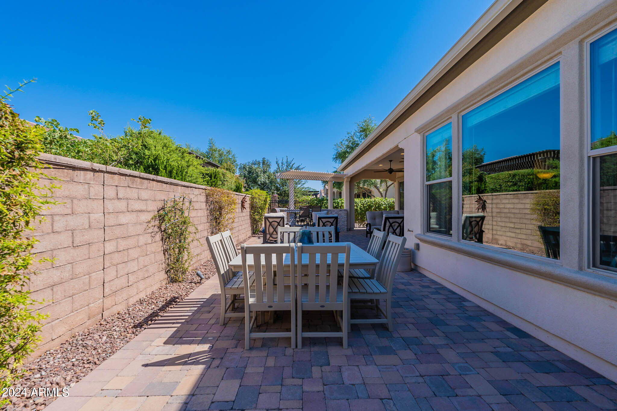 168 E ALCATARA Avenue