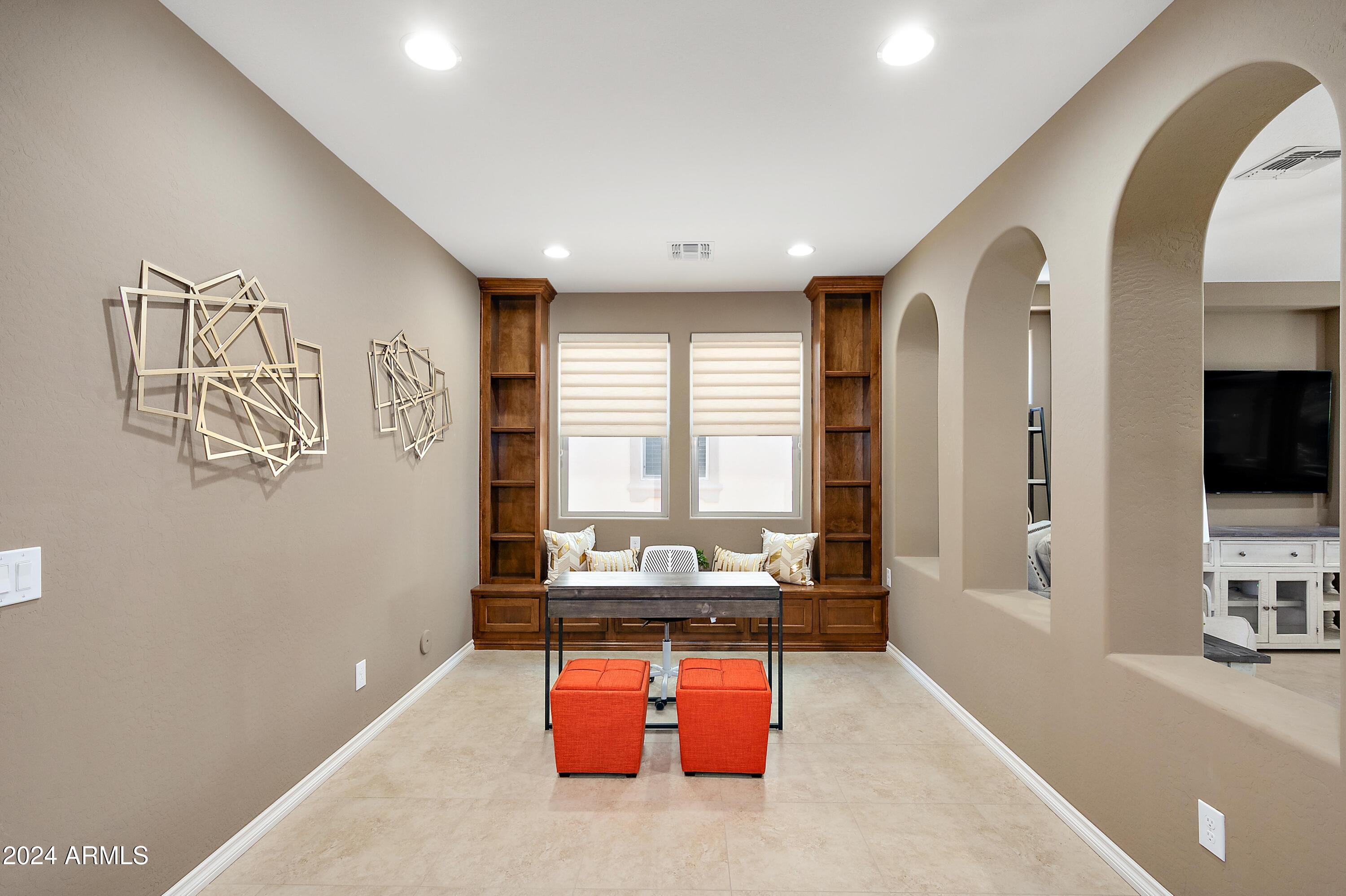 1295 E ELYSIAN Pass