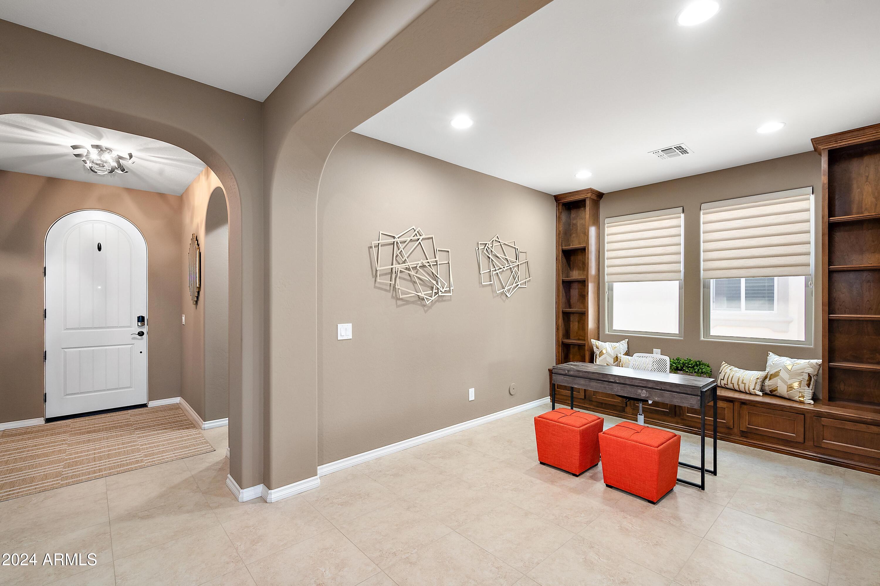 1295 E ELYSIAN Pass