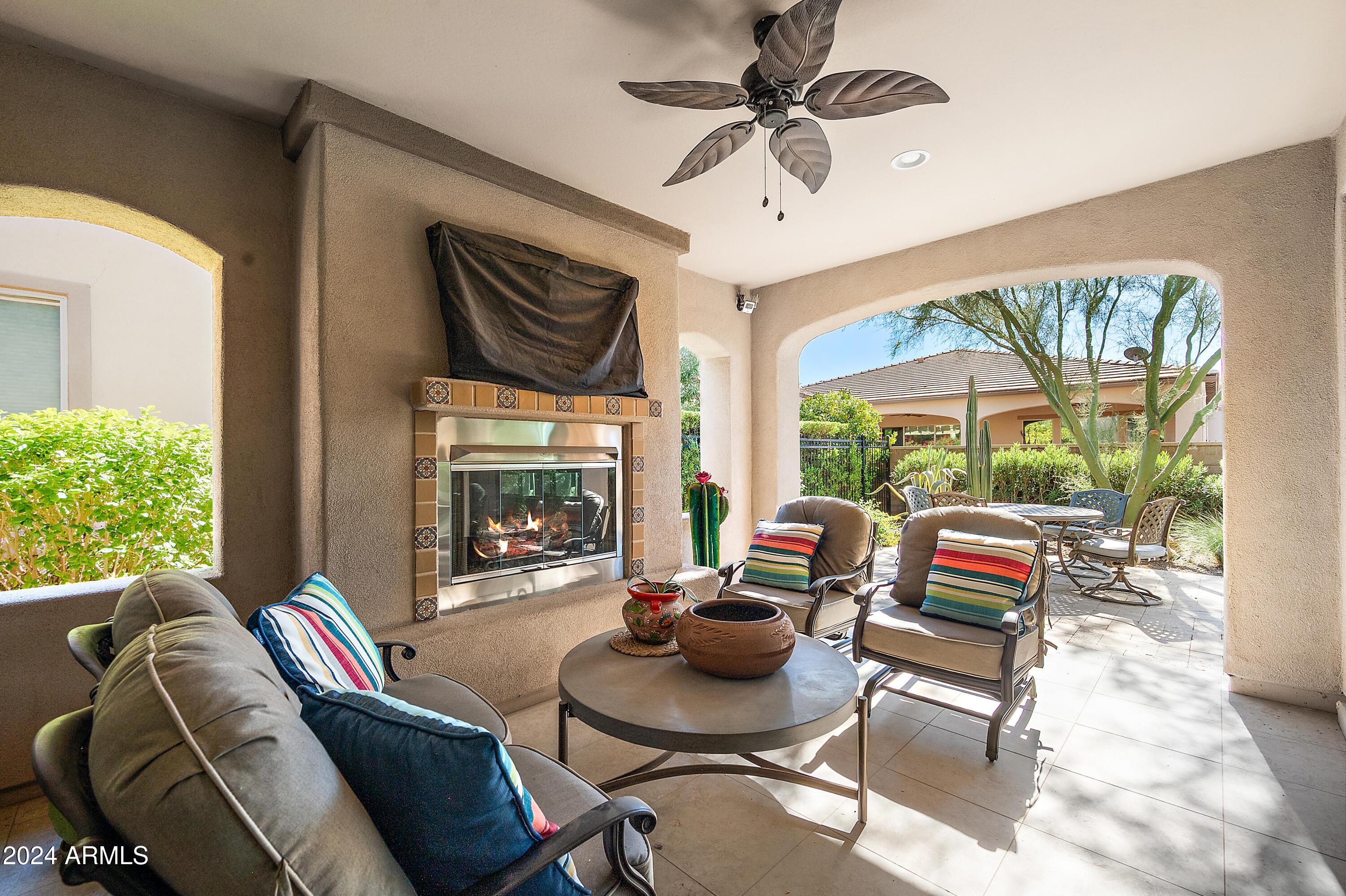 1295 E ELYSIAN Pass