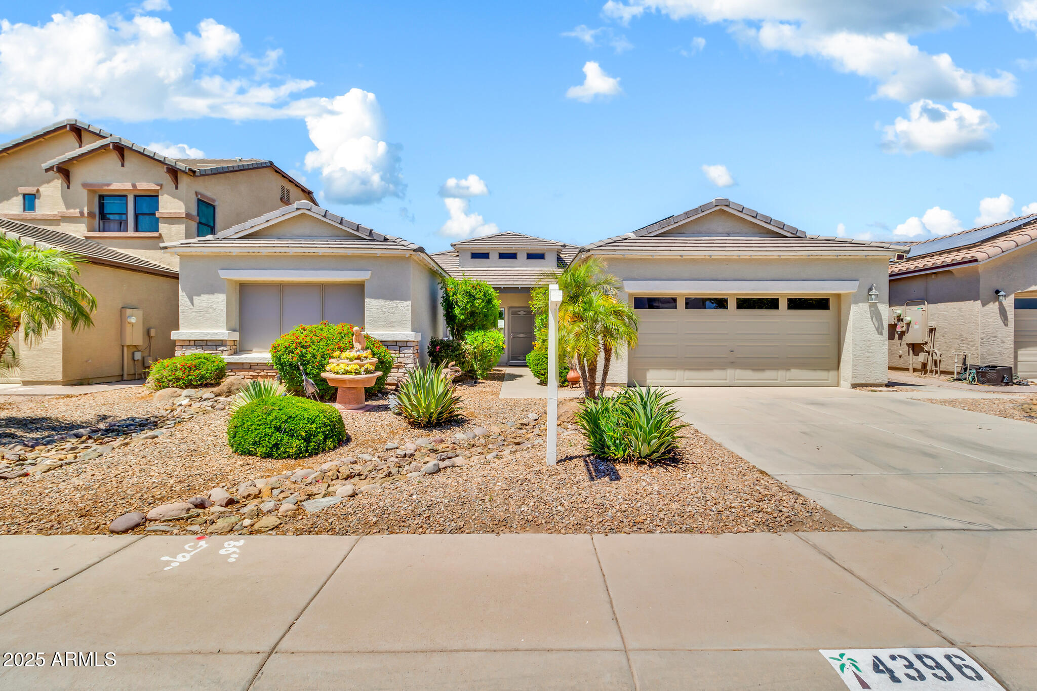 4396 E AUSTIN Lane