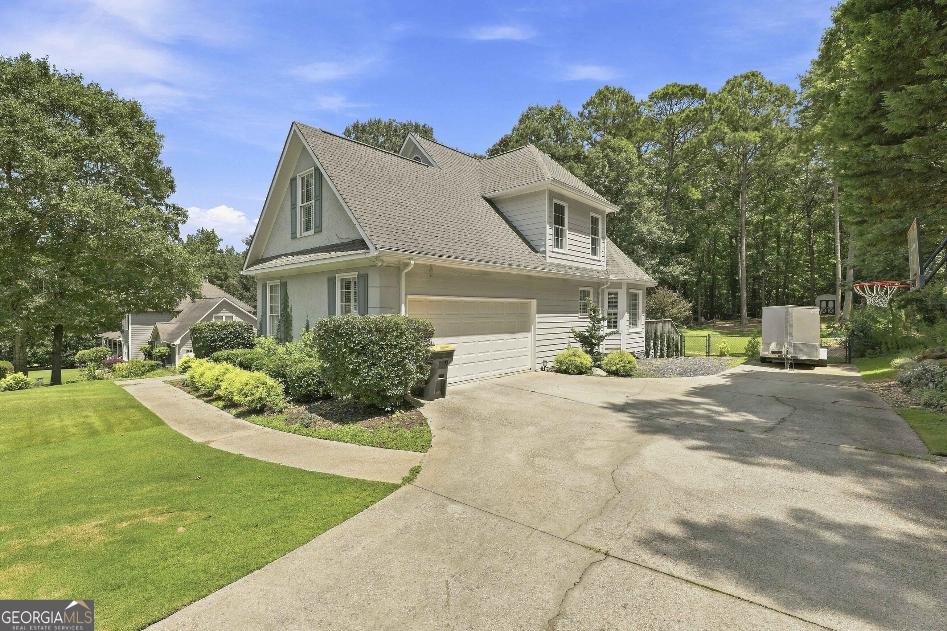 380 Weeping Willow Way
