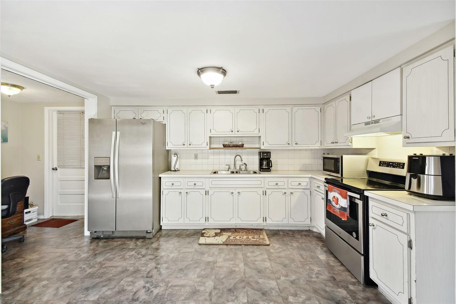 7710 BIRCHWOOD DR