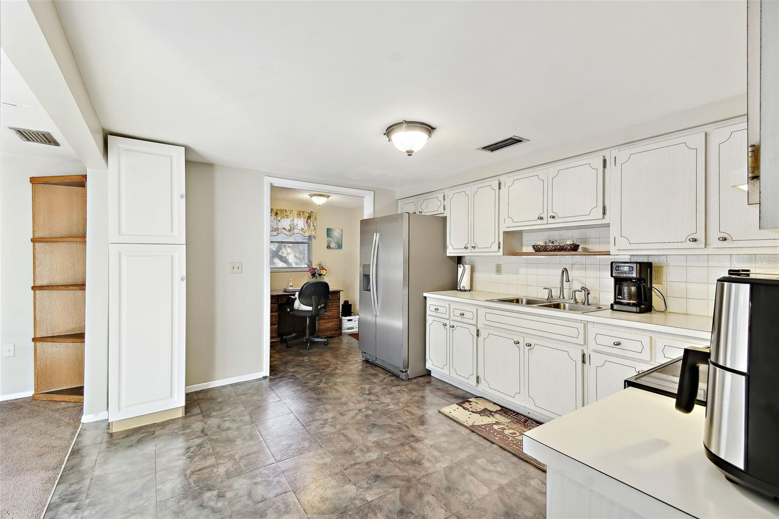 7710 BIRCHWOOD DR