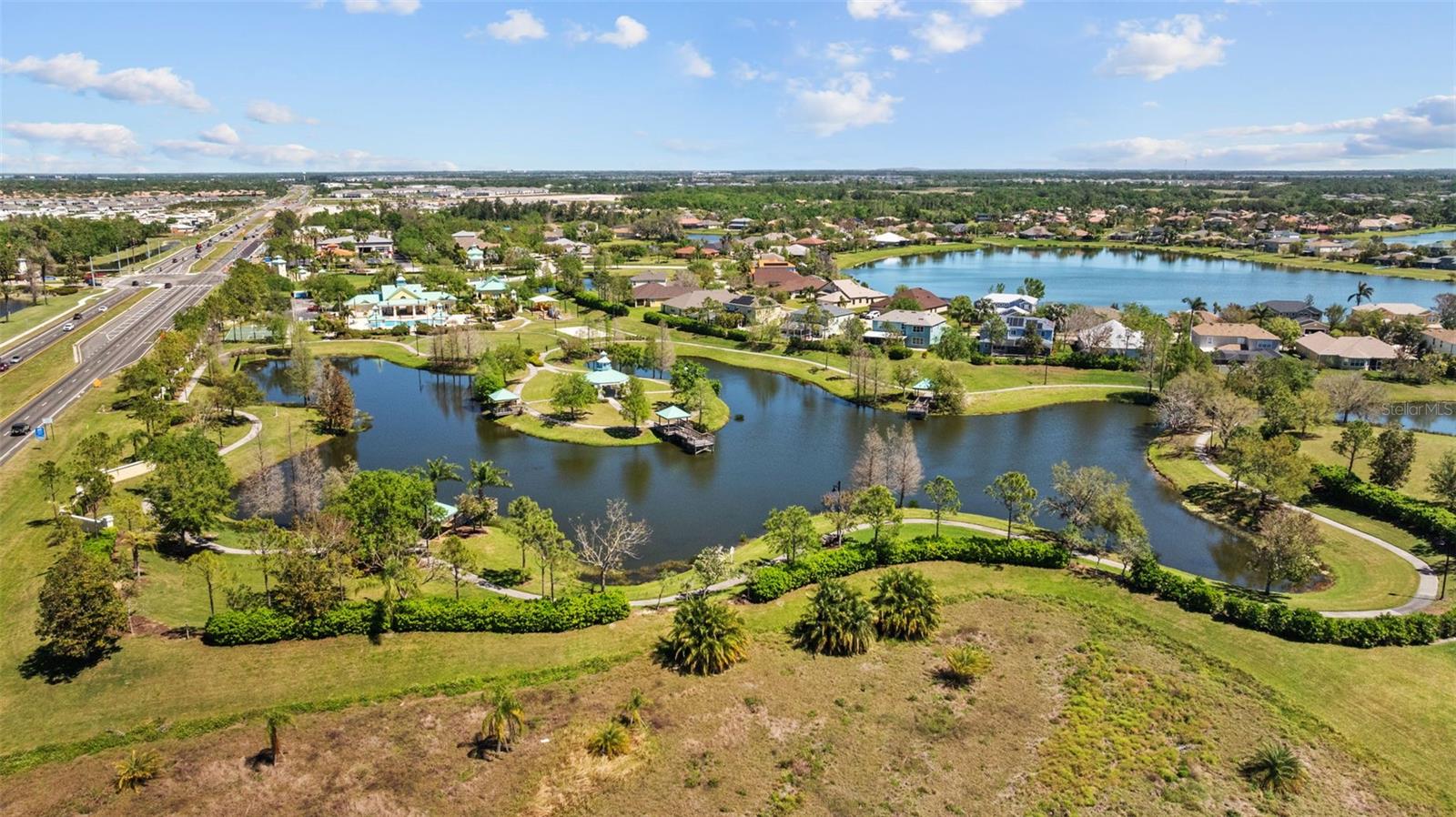 310 COCKLE SHELL LOOP