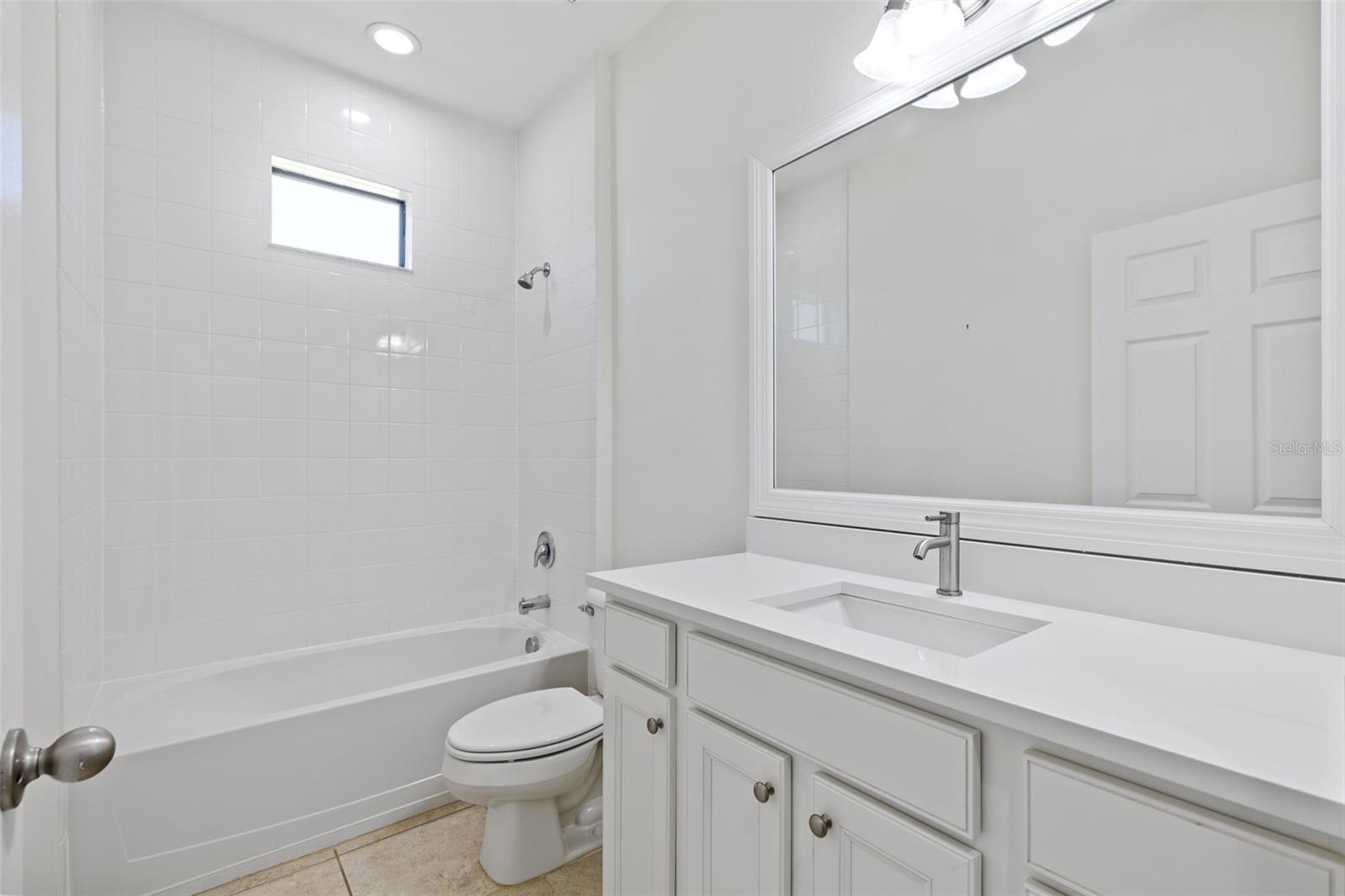 310 COCKLE SHELL LOOP