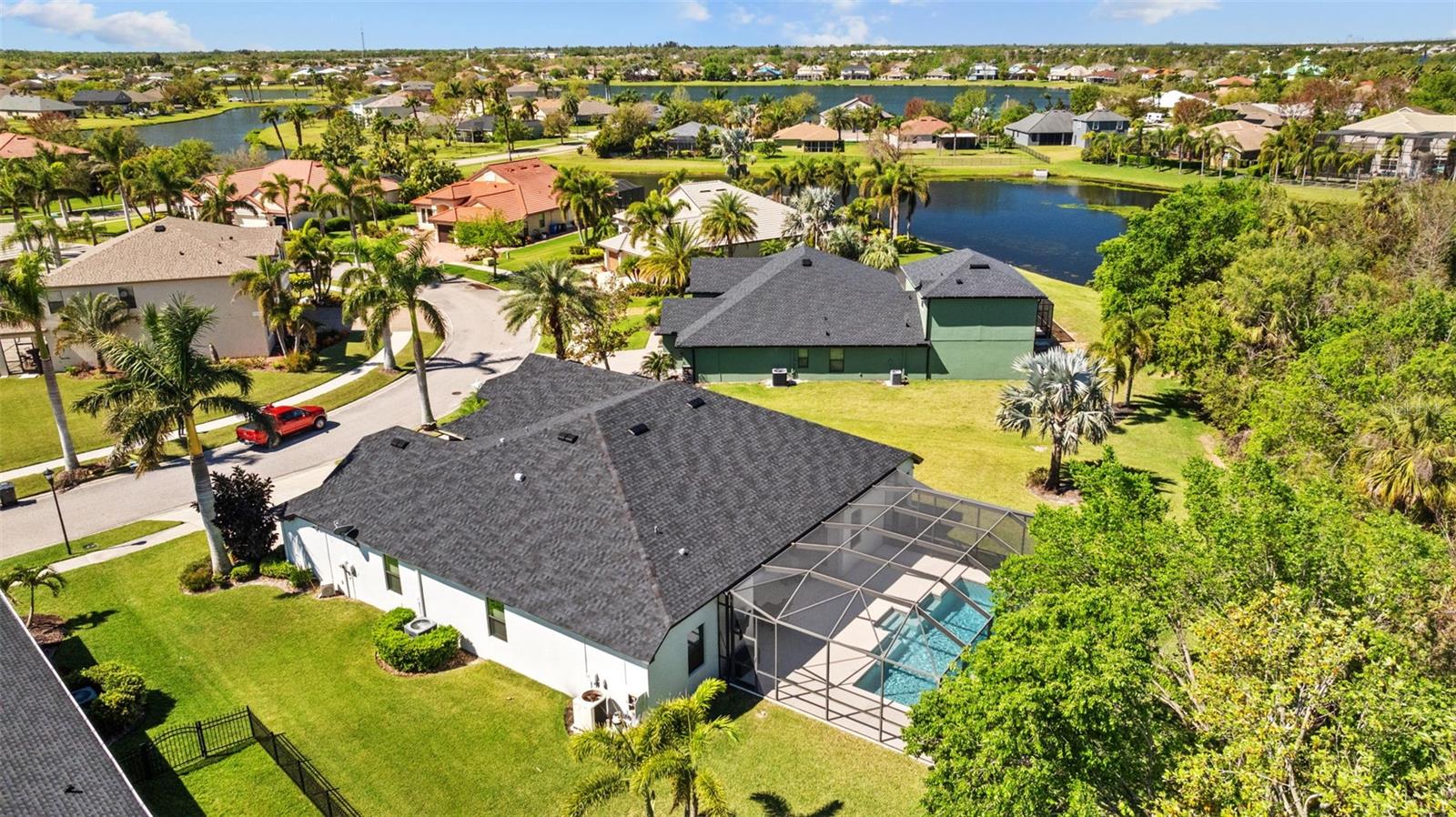 310 COCKLE SHELL LOOP