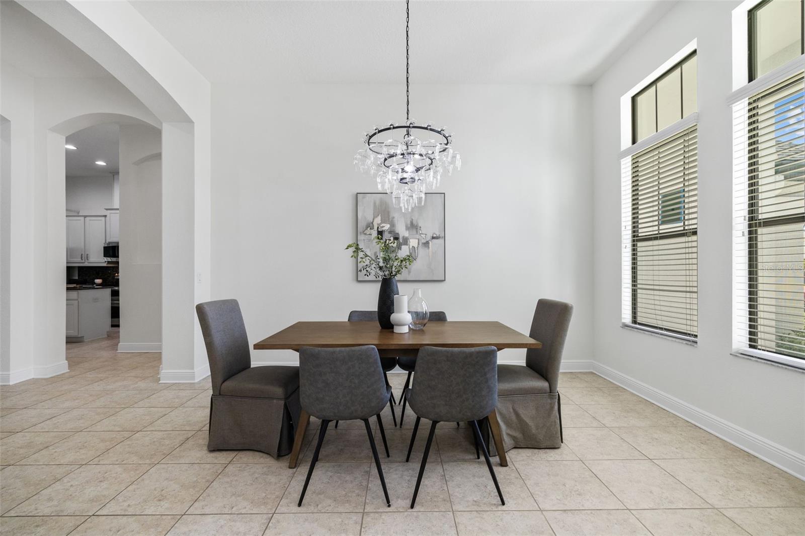 310 COCKLE SHELL LOOP