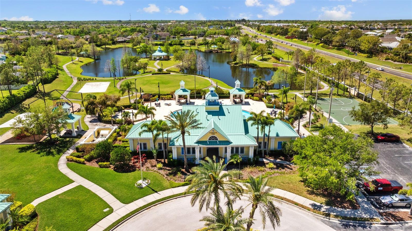 310 COCKLE SHELL LOOP