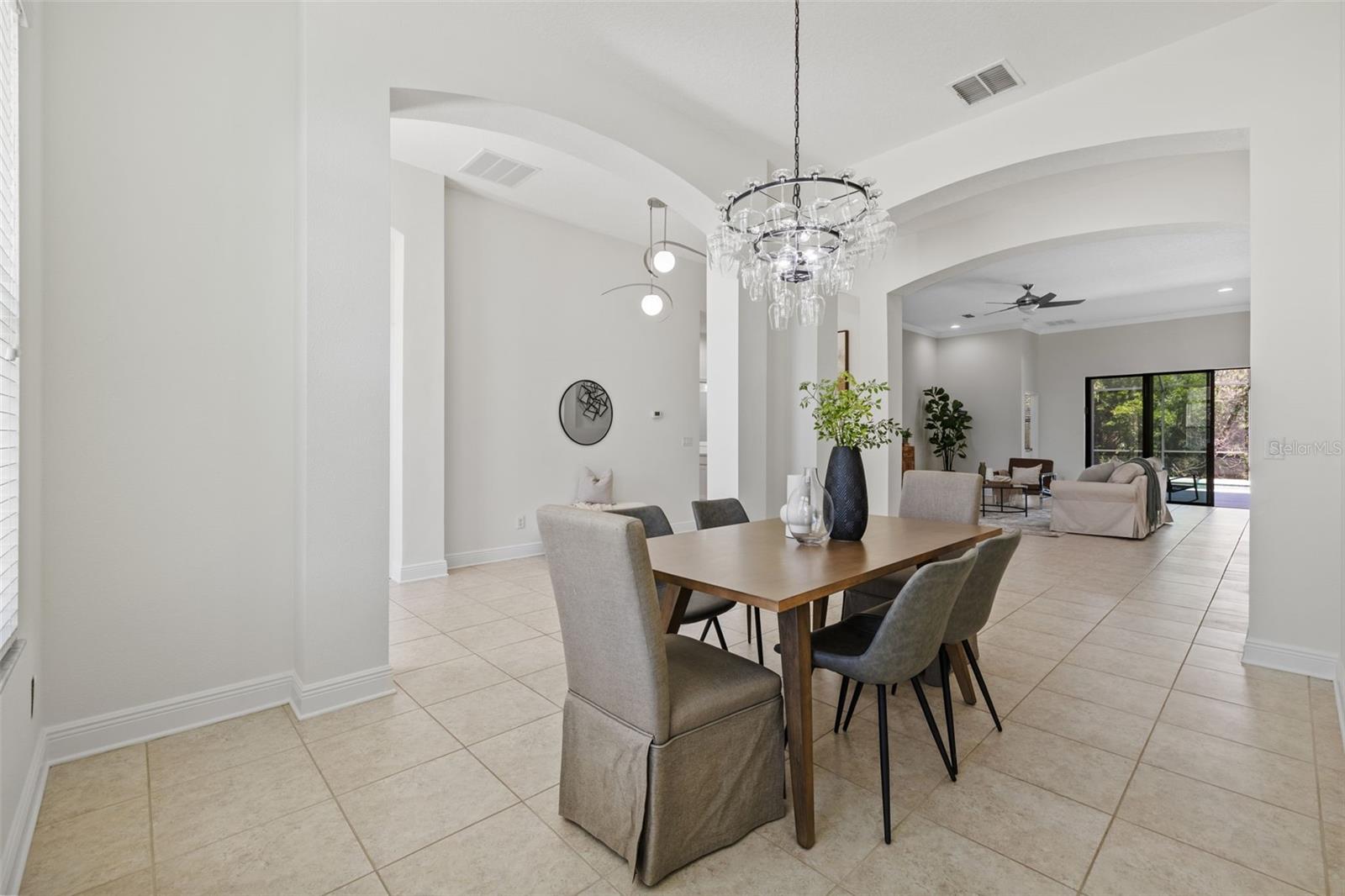 310 COCKLE SHELL LOOP