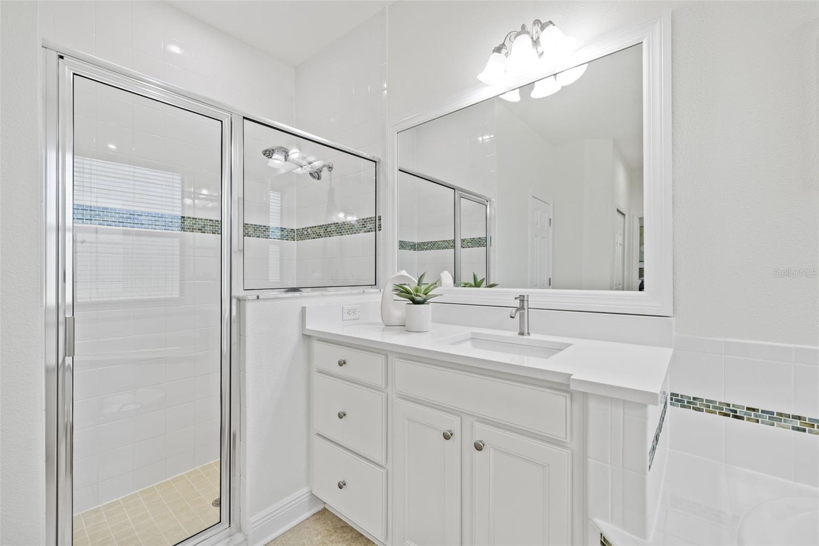 310 COCKLE SHELL LOOP