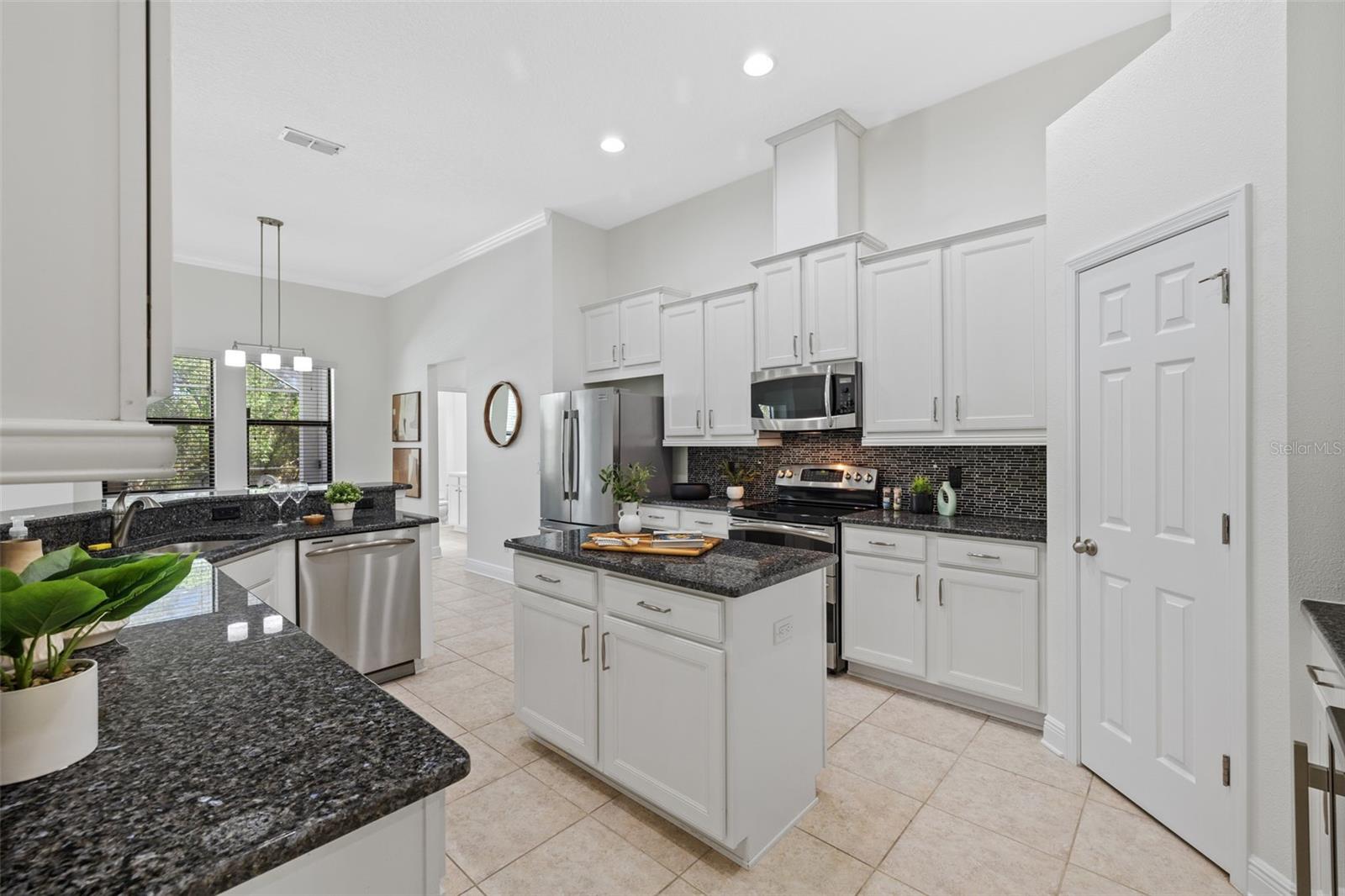 310 COCKLE SHELL LOOP