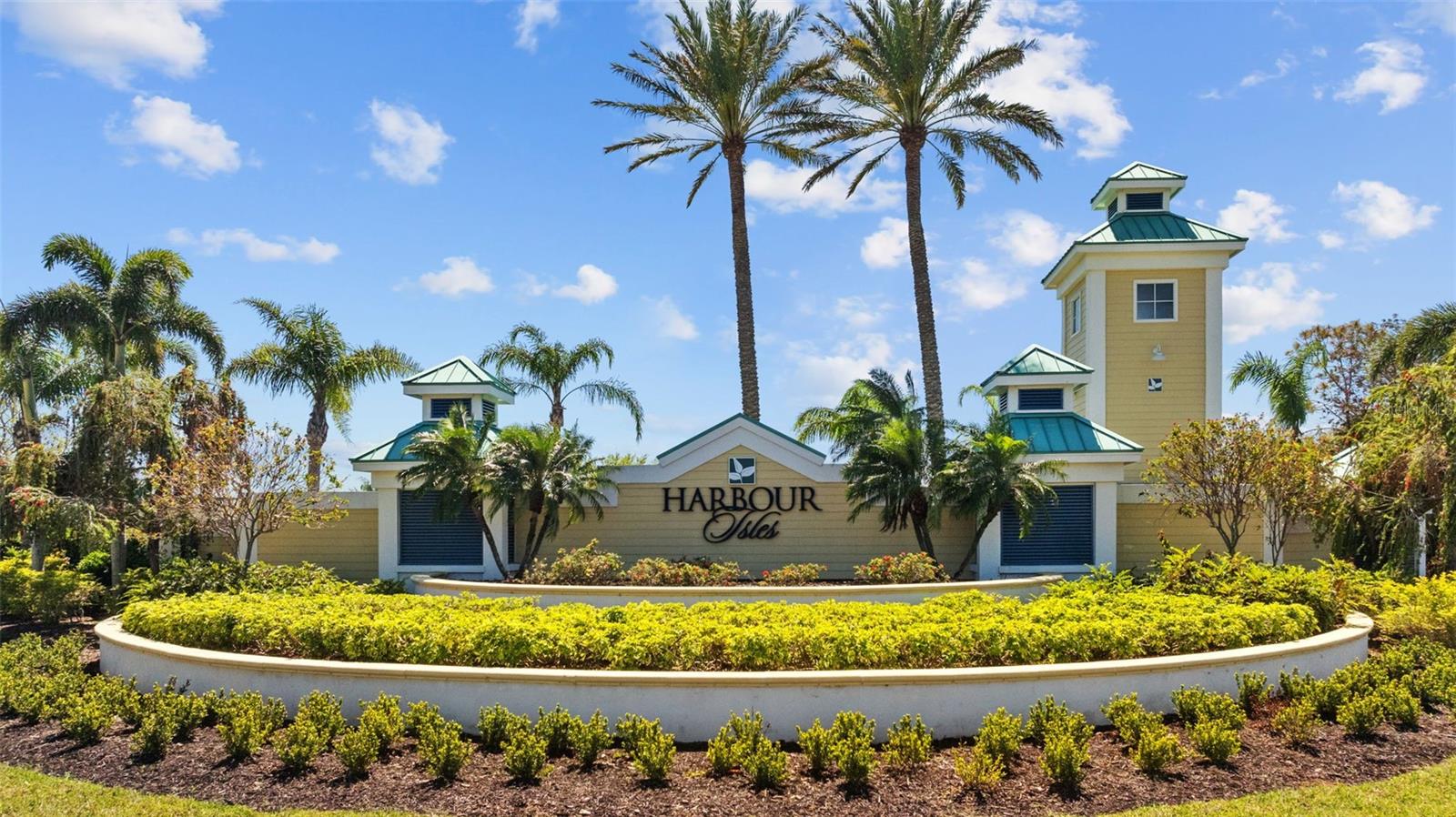 310 COCKLE SHELL LOOP