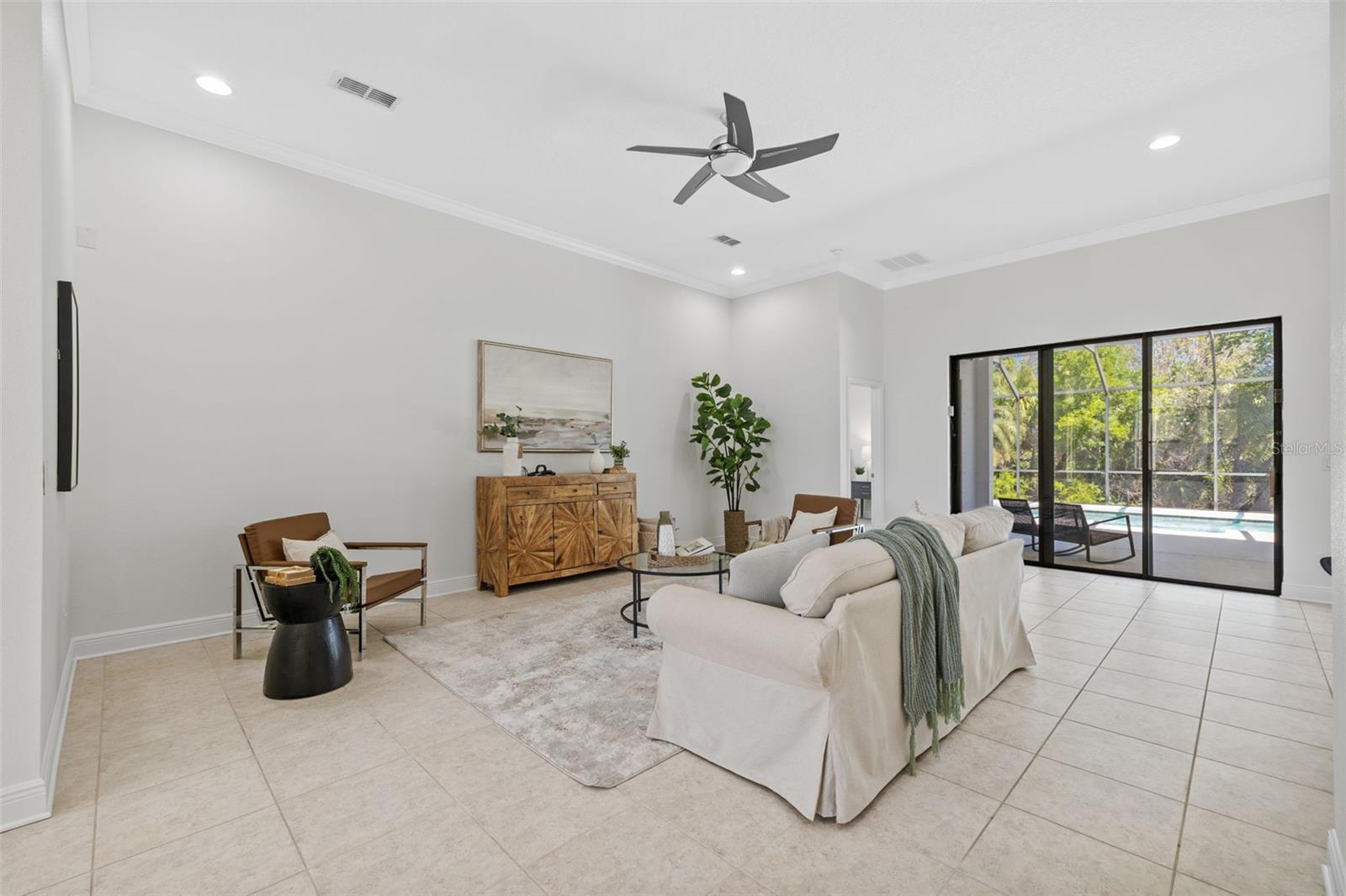 310 COCKLE SHELL LOOP