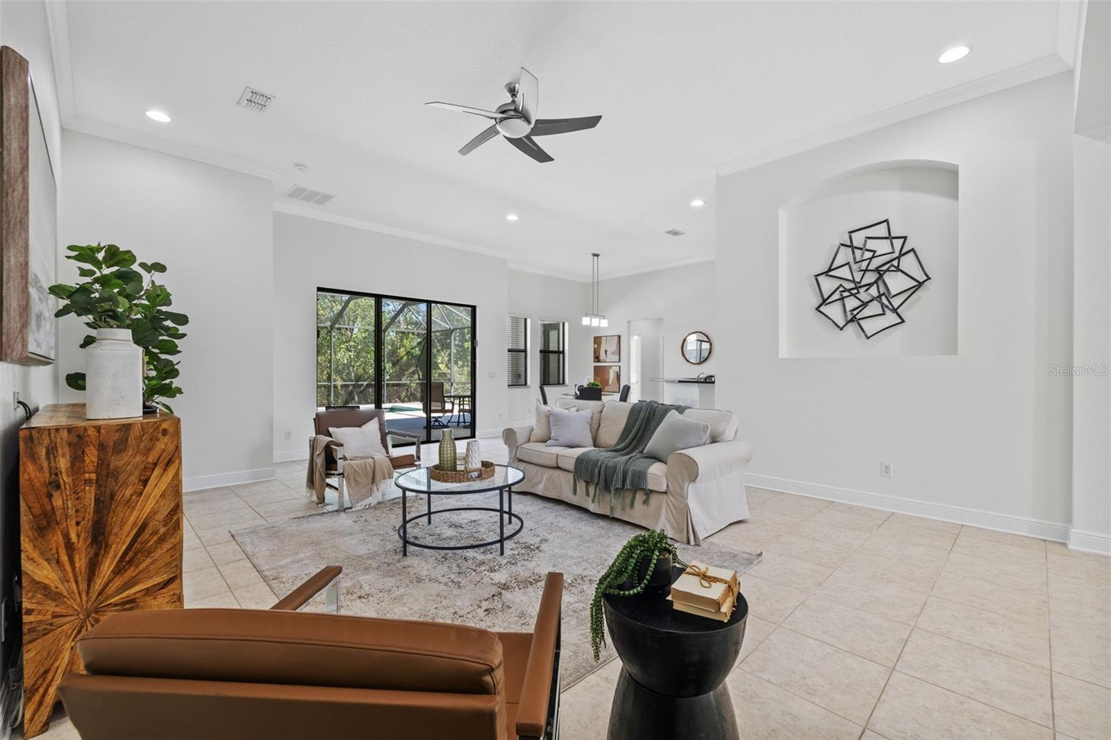 310 COCKLE SHELL LOOP