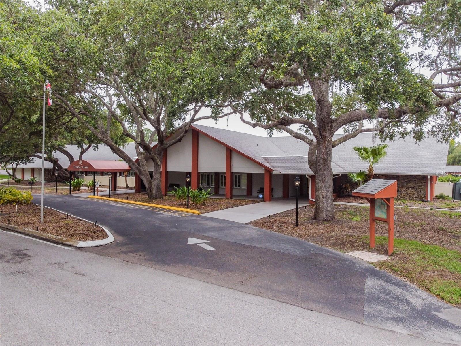 8531 WOODCREST DR