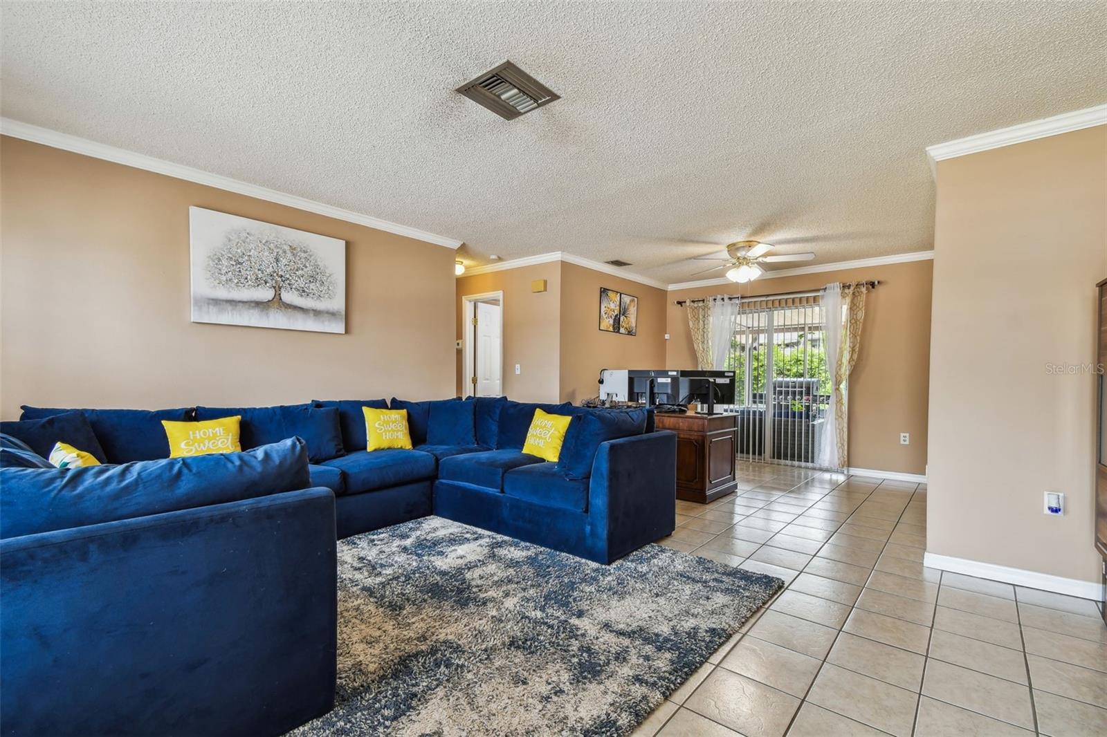 8531 WOODCREST DR