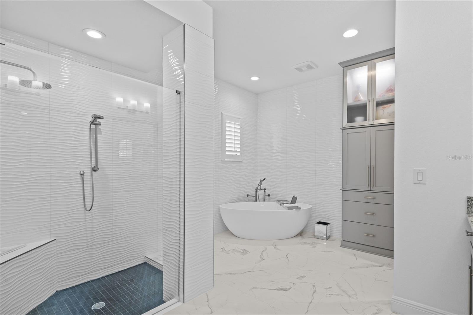 21642 EMORY OAK PL