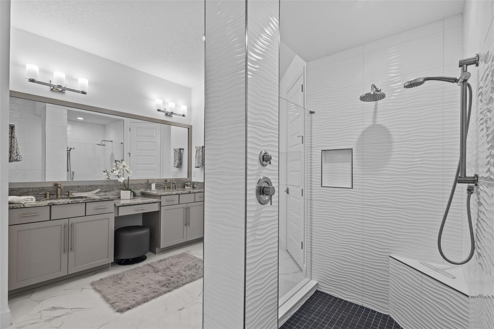 21642 EMORY OAK PL