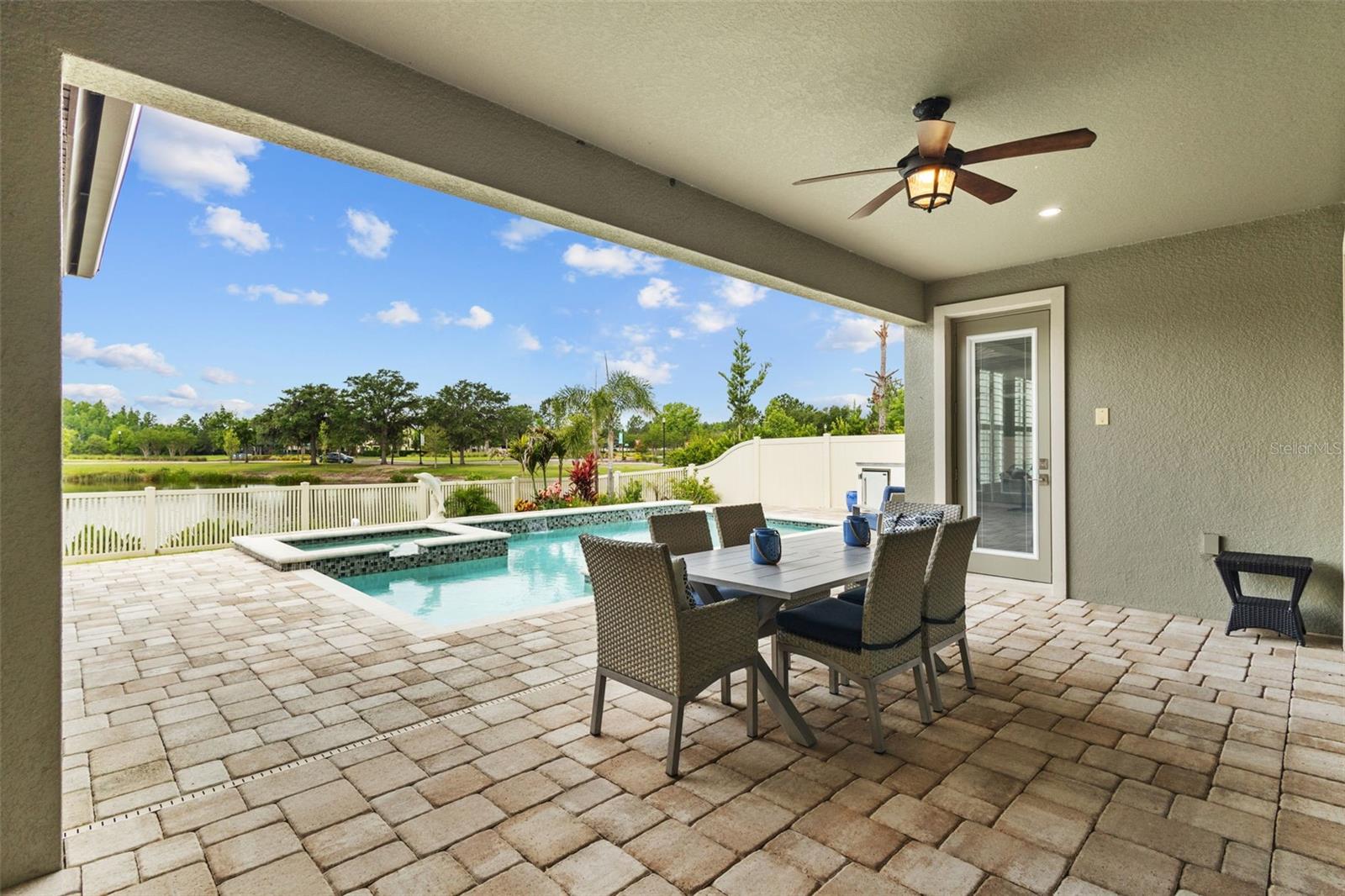 21642 EMORY OAK PL