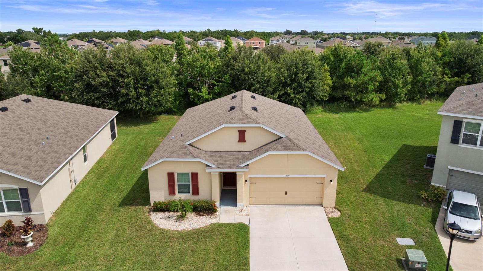 11910 LITTLE VIOLET CIR